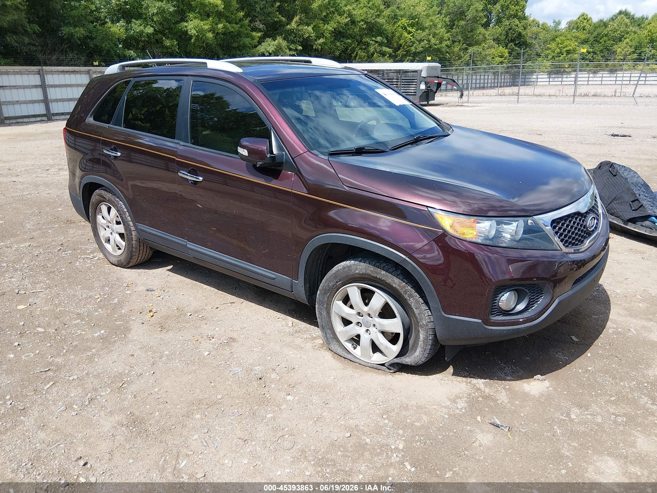 2013 Kia Sorento Lx Burgundy vin: 5XYKT3A66DG390476