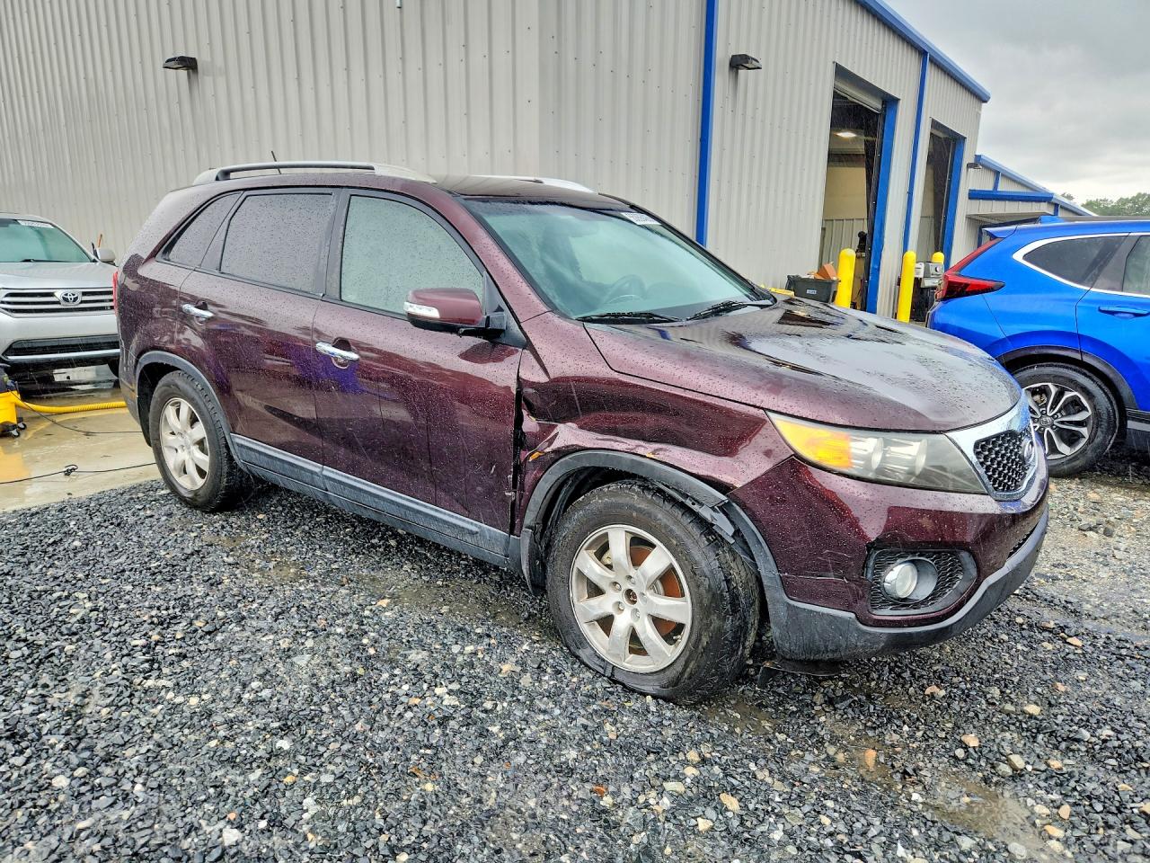 2013 Kia Sorento Lx Burgundy vin: 5XYKT3A66DG393877