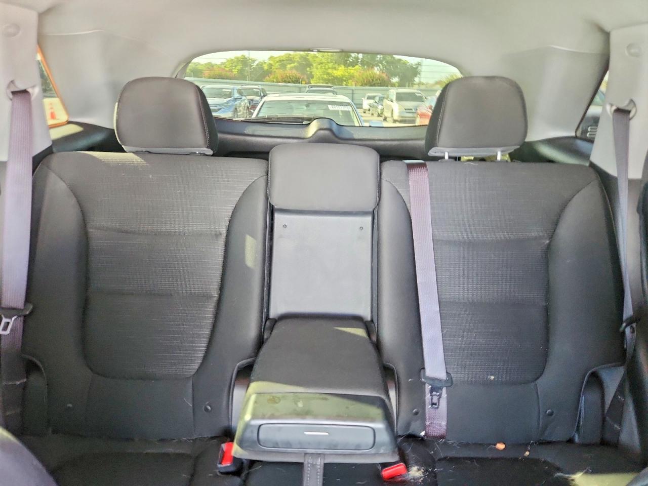 2014 Kia Sorento Lx White vin: 5XYKT3A66EG475738