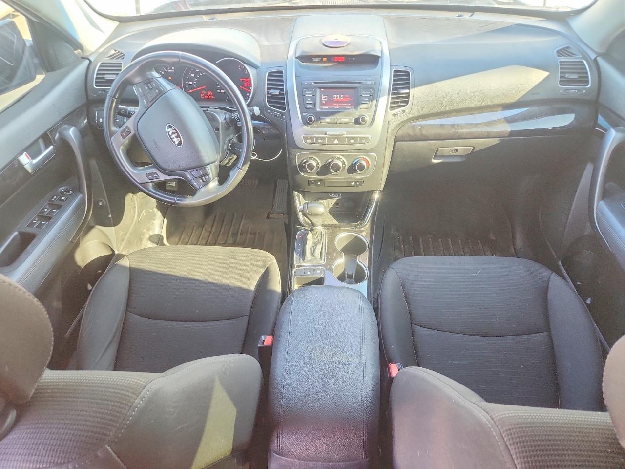 2014 Kia Sorento Lx White vin: 5XYKT3A66EG475738