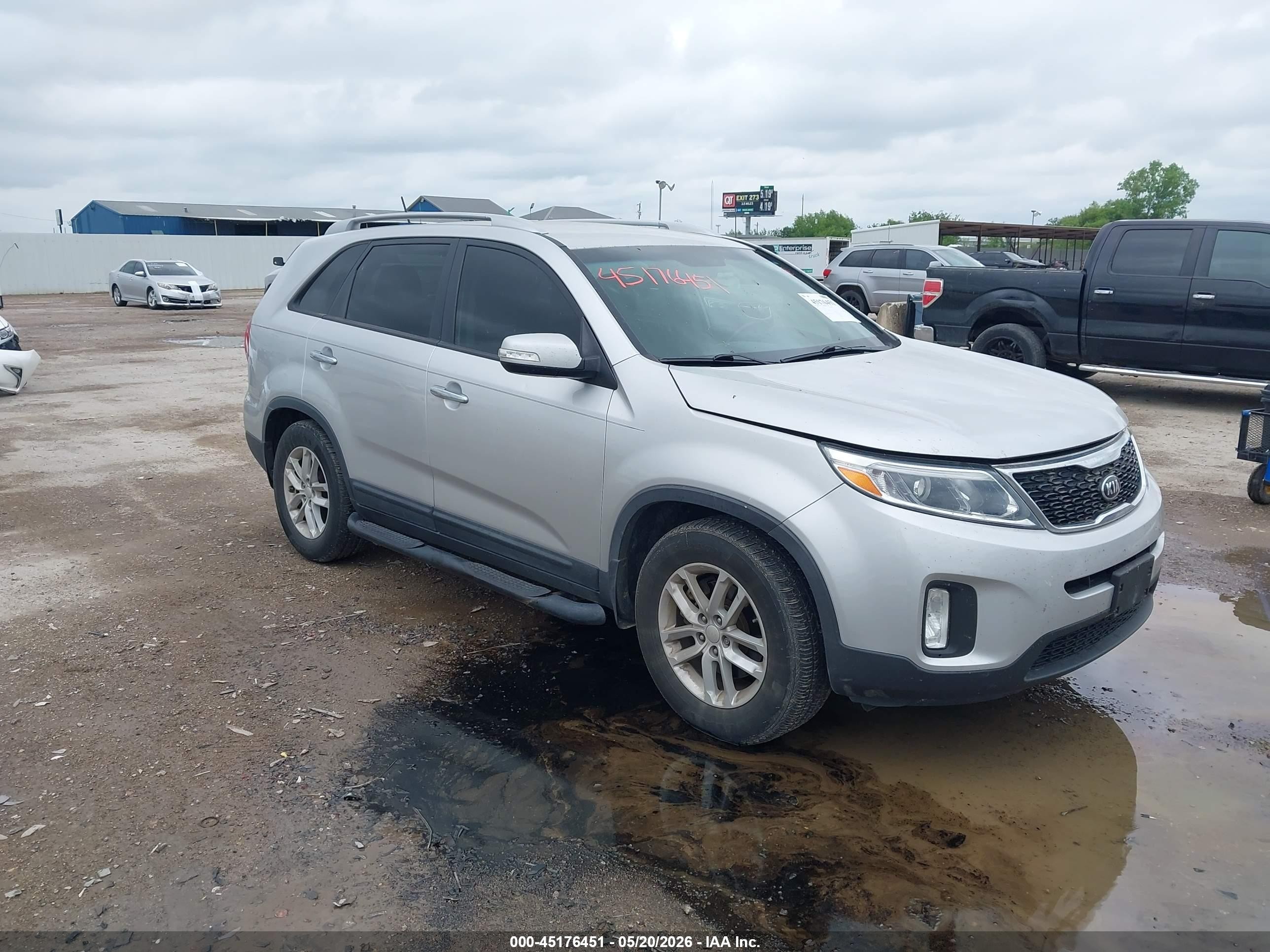 2014 Kia Sorento Lx Silver vin: 5XYKT3A66EG479014