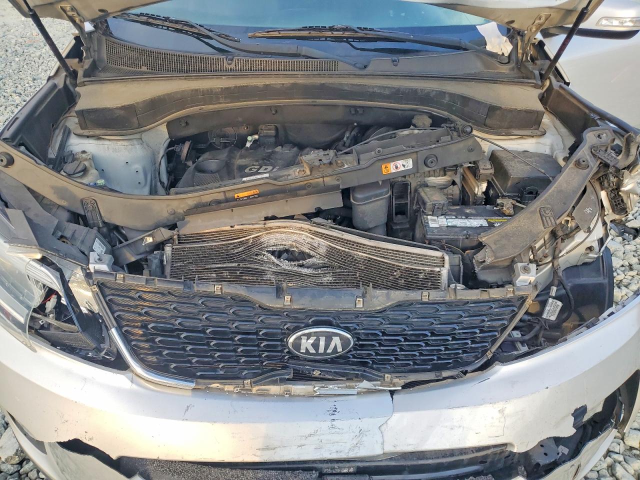 2014 Kia Sorento Lx Серебряный vin: 5XYKT3A66EG528003