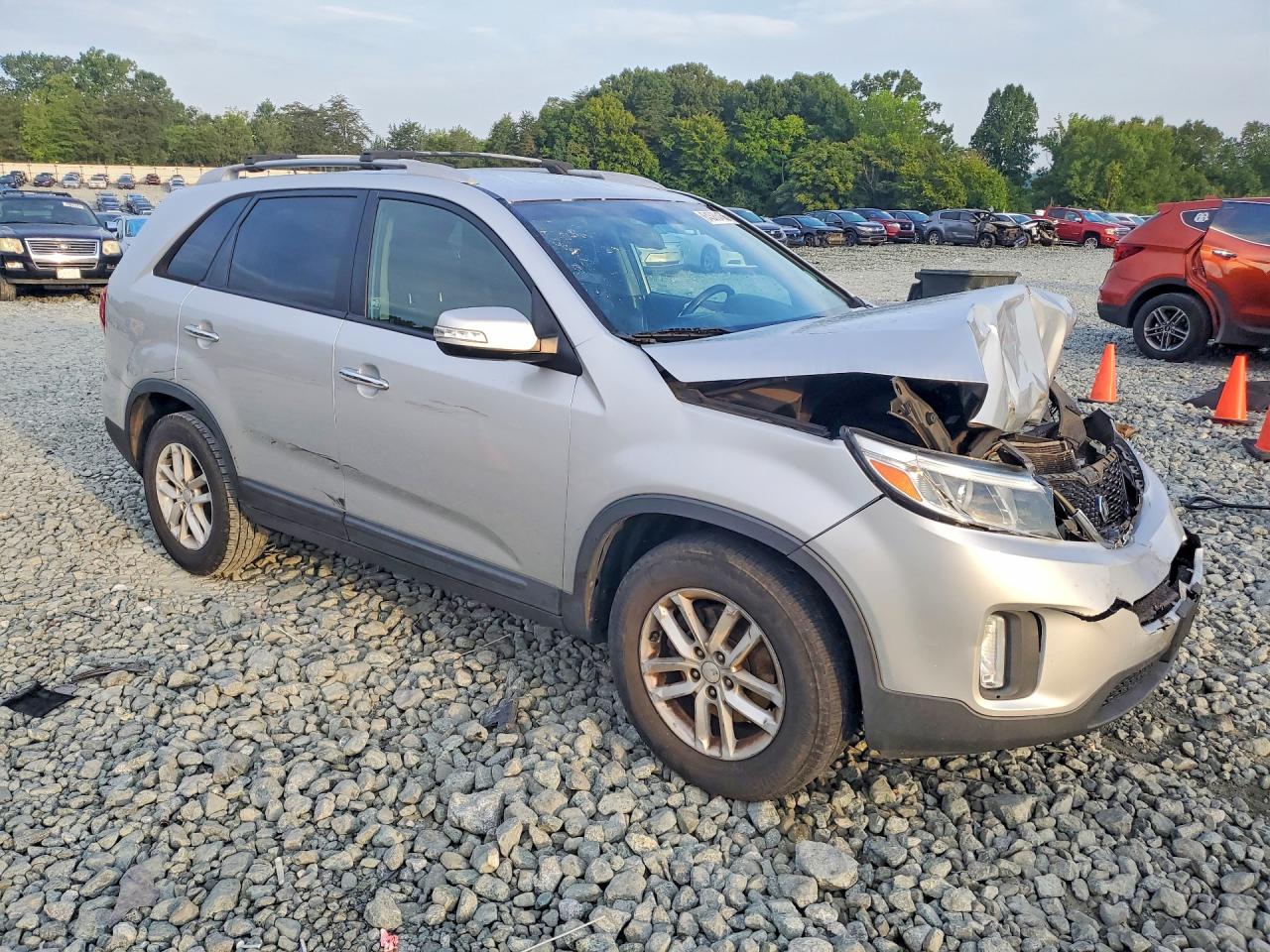 2014 Kia Sorento Lx Серебряный vin: 5XYKT3A66EG528003
