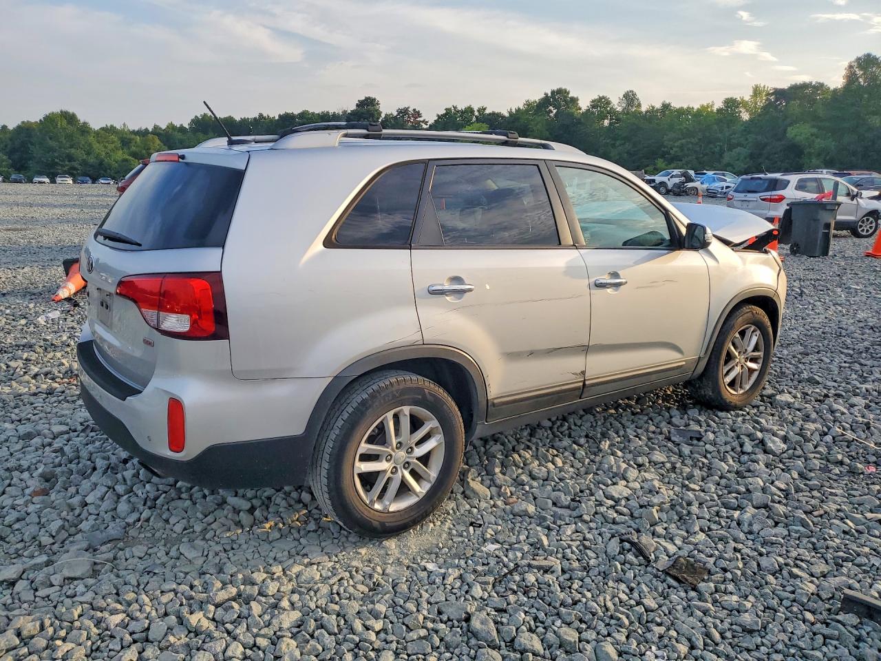 2014 Kia Sorento Lx Серебряный vin: 5XYKT3A66EG528003