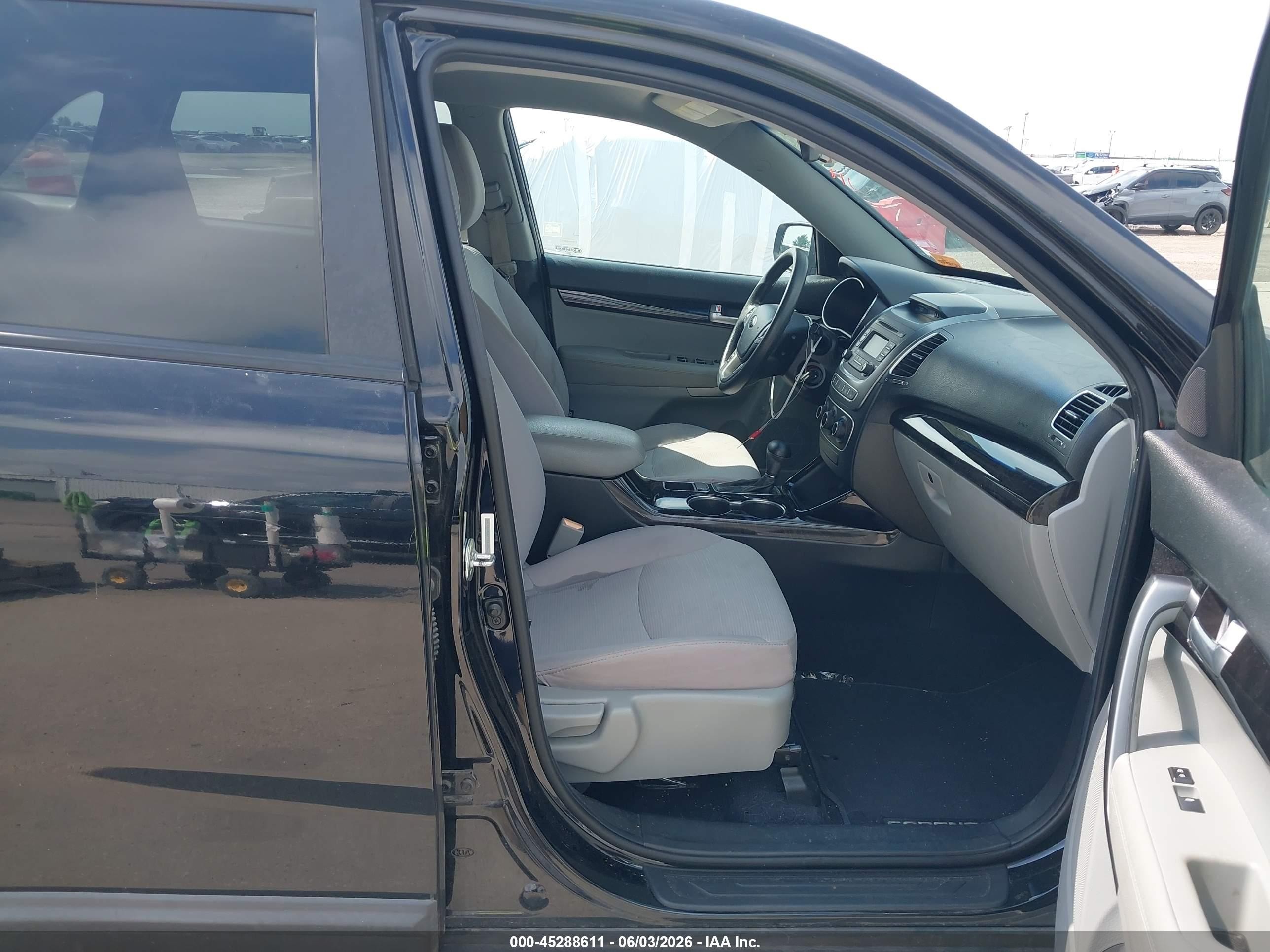 2015 Kia Sorento Lx Black vin: 5XYKT3A66FG551251