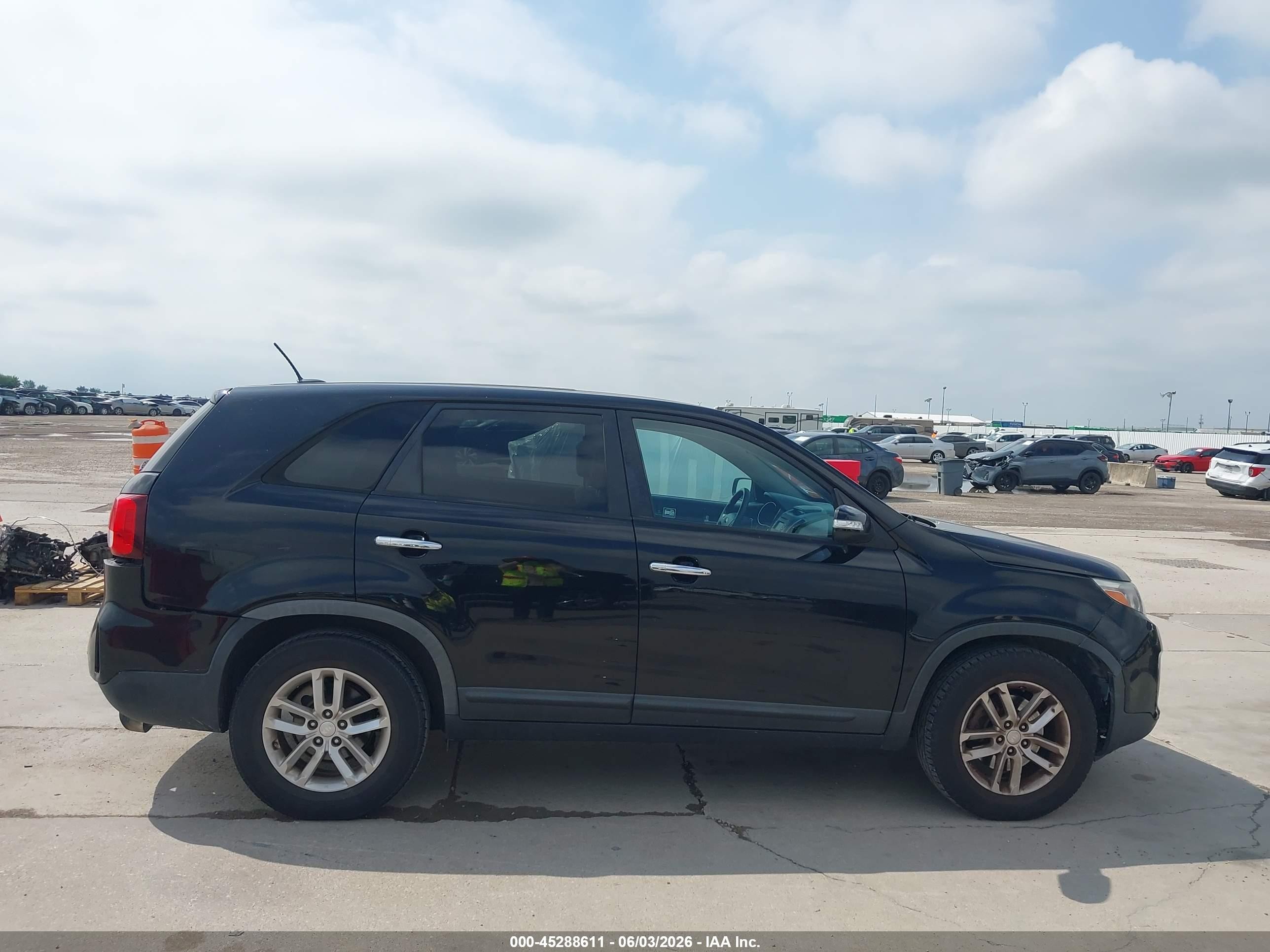 2015 Kia Sorento Lx Black vin: 5XYKT3A66FG551251
