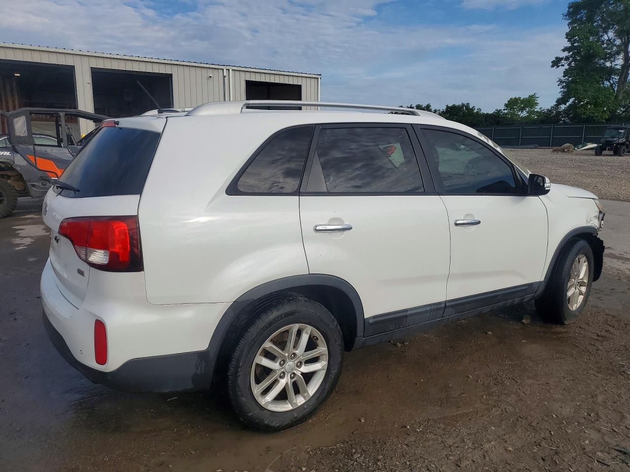 2015 Kia Sorento Lx White vin: 5XYKT3A66FG556322