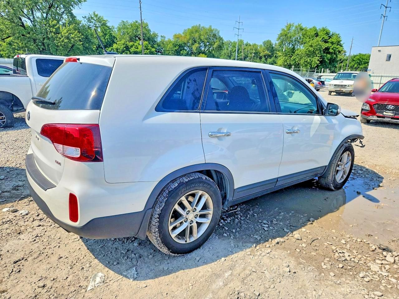 2015 Kia Sorento Lx White vin: 5XYKT3A66FG568910
