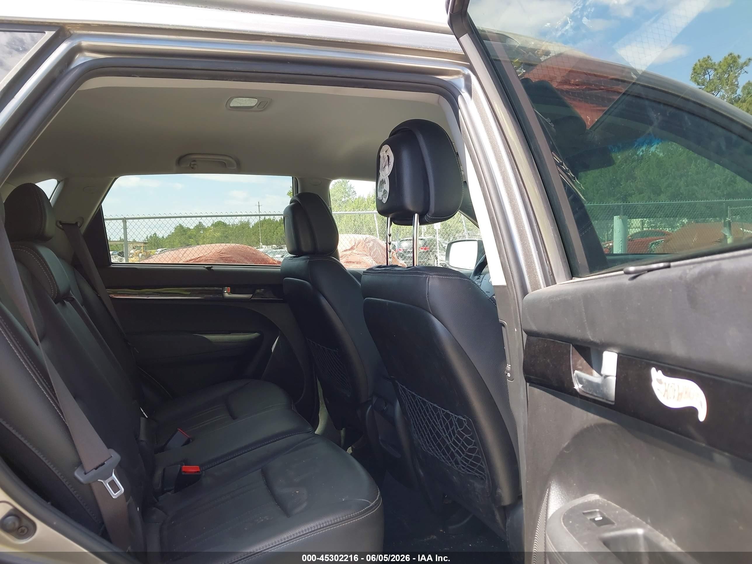 2015 Kia Sorento Lx Champagne vin: 5XYKT3A66FG624733