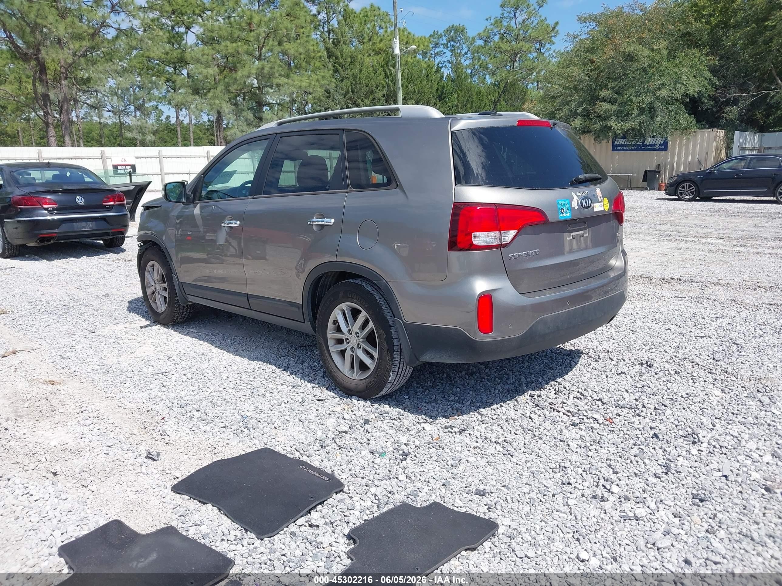 2015 Kia Sorento Lx Champagne vin: 5XYKT3A66FG624733