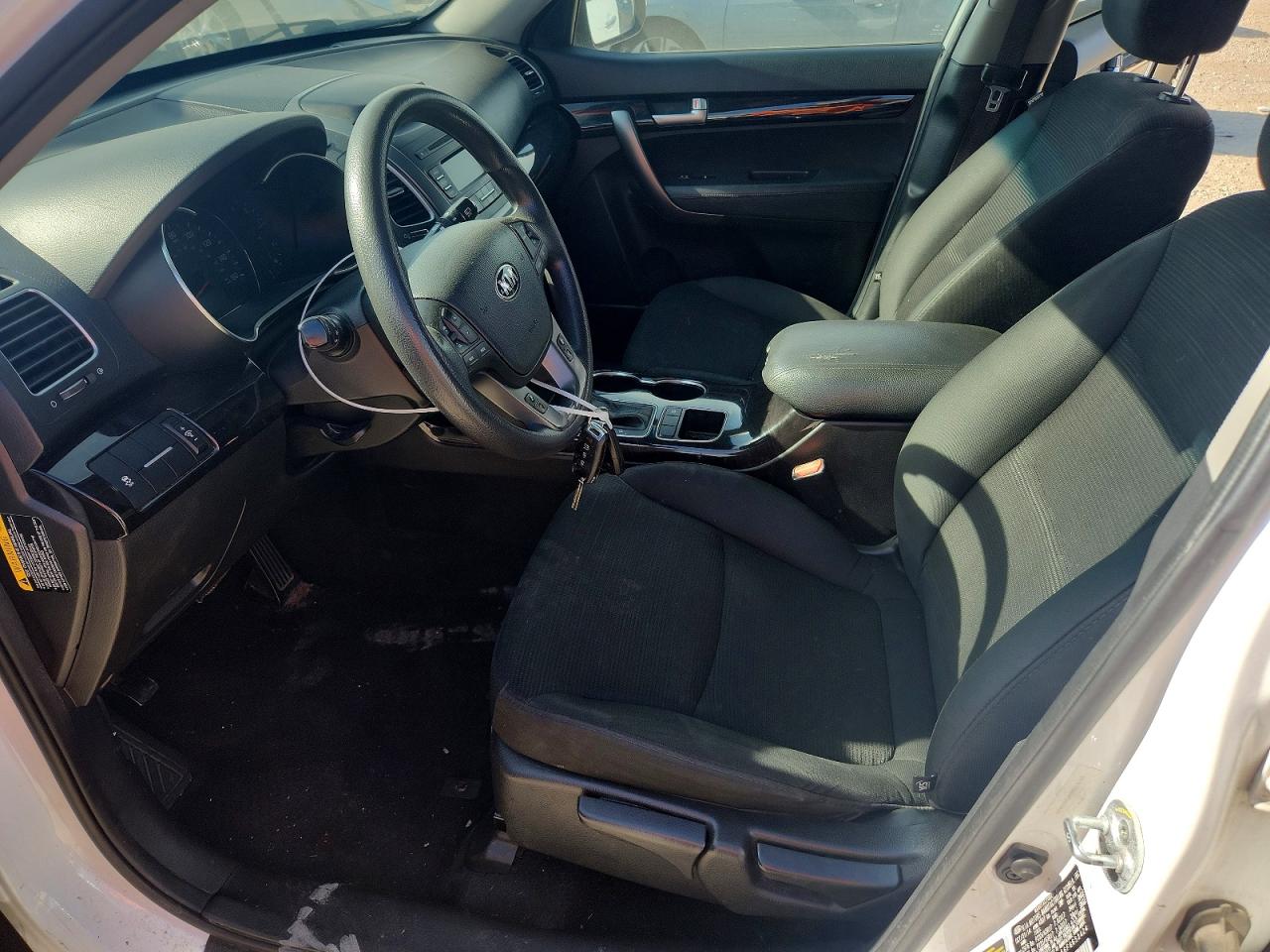 2015 Kia Sorento Lx White vin: 5XYKT3A66FG653424
