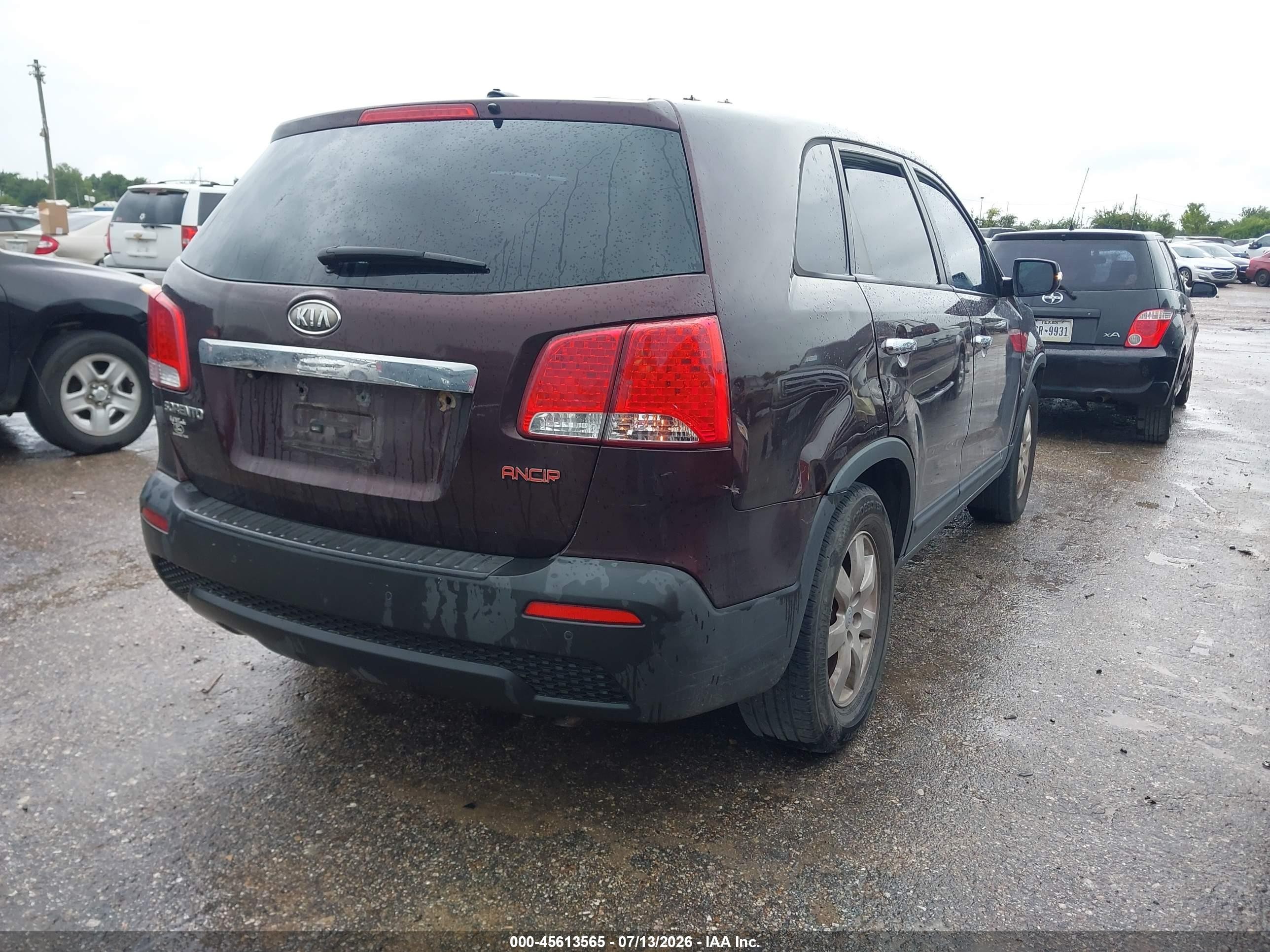 2012 Kia Sorento Lx Темно-бордовый vin: 5XYKT3A67CG222098