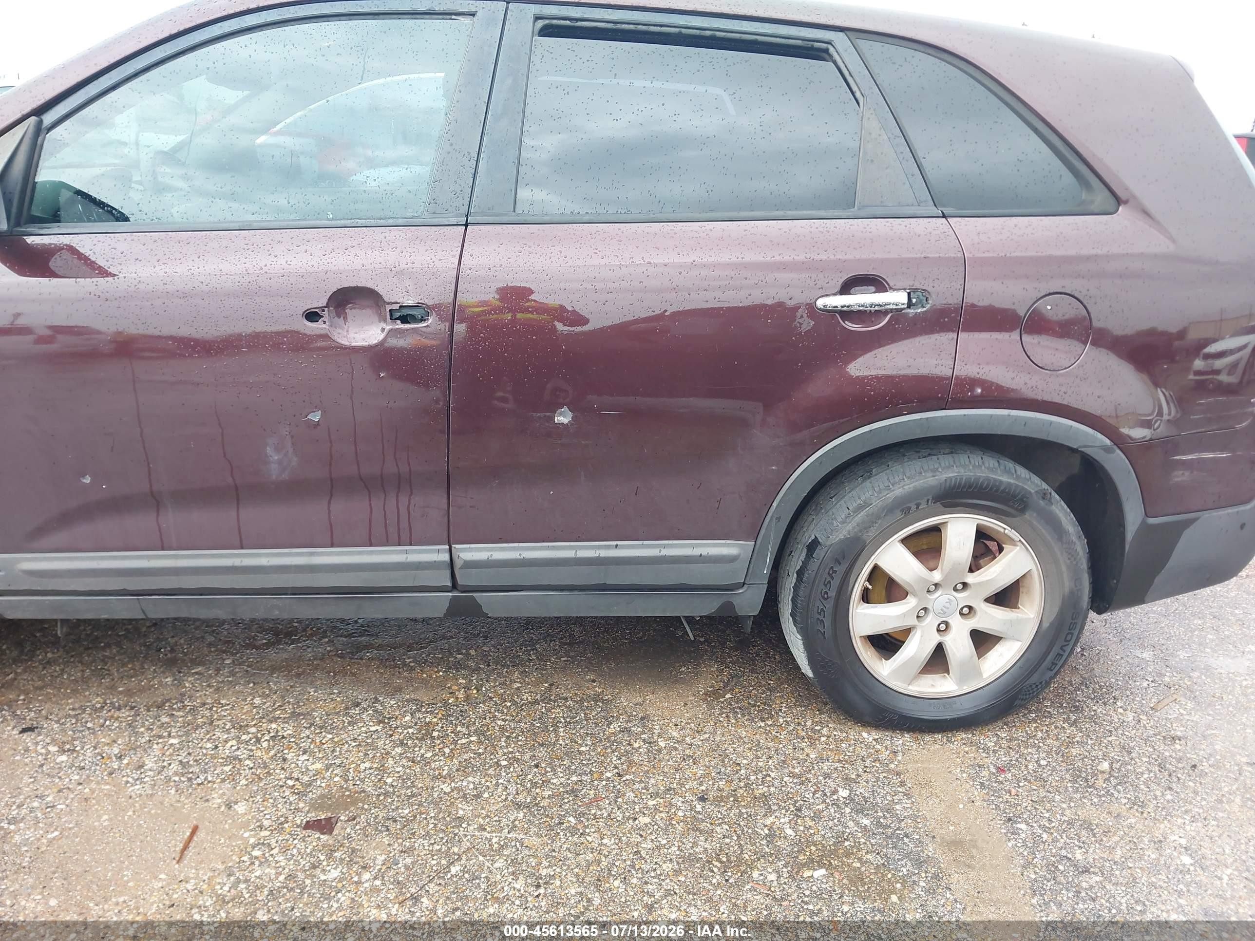 2012 Kia Sorento Lx Темно-бордовый vin: 5XYKT3A67CG222098