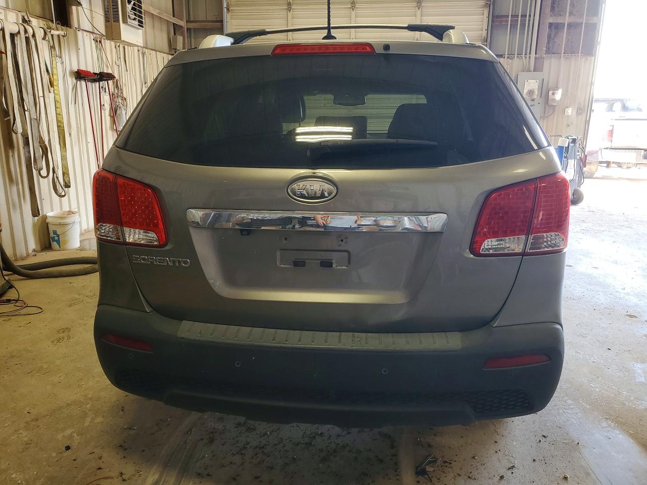 2012 Kia Sorento Lx Gray vin: 5XYKT3A67CG230251