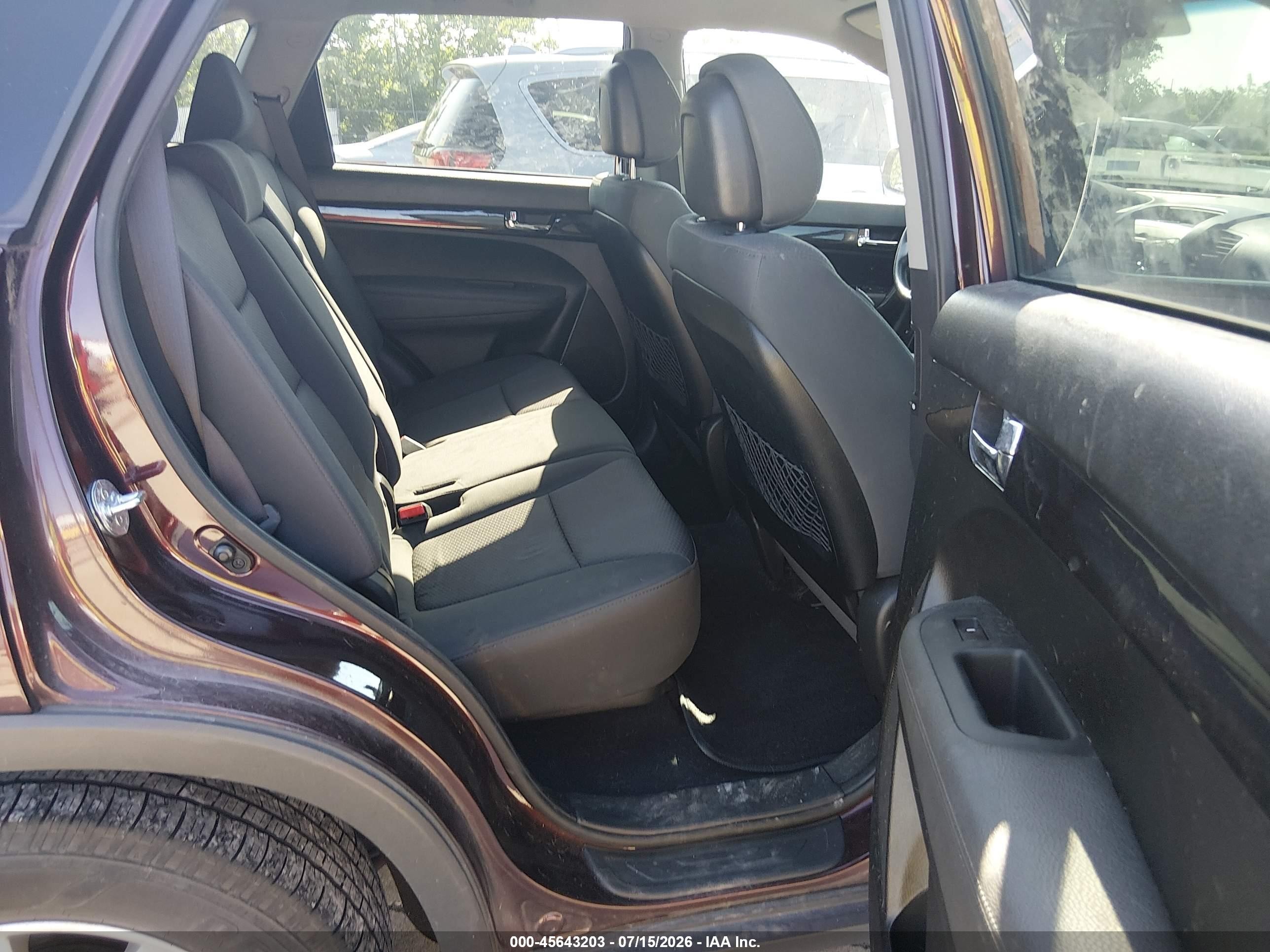 2012 Kia Sorento Lx Purple vin: 5XYKT3A67CG231335