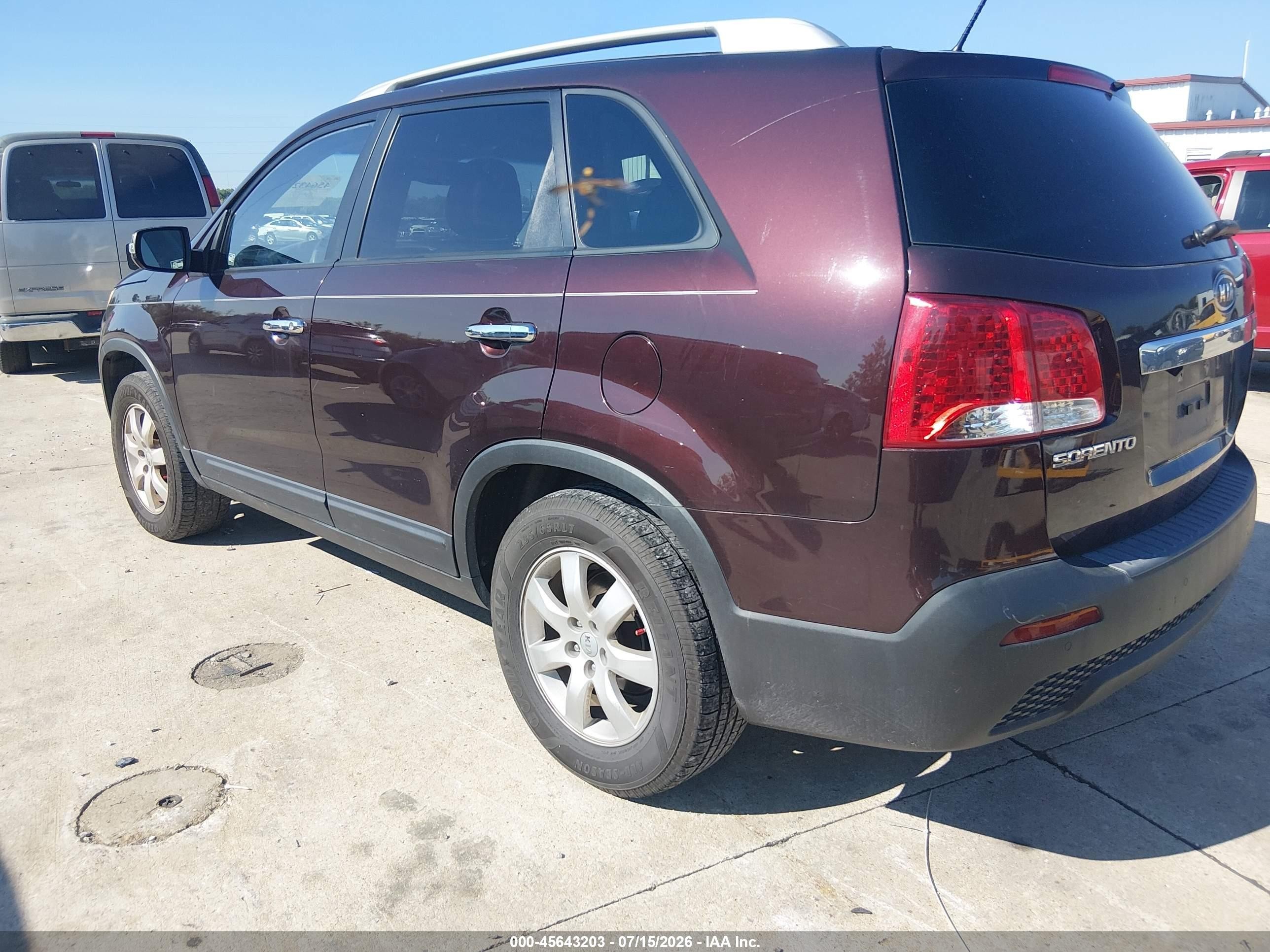 2012 Kia Sorento Lx Purple vin: 5XYKT3A67CG231335