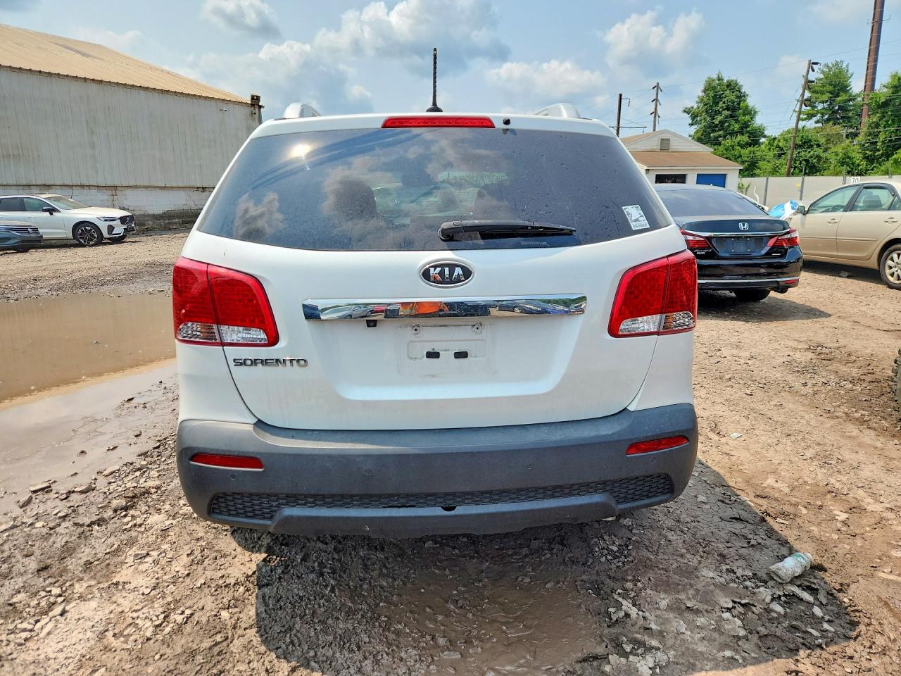 2012 Kia Sorento Lx White vin: 5XYKT3A67CG251200