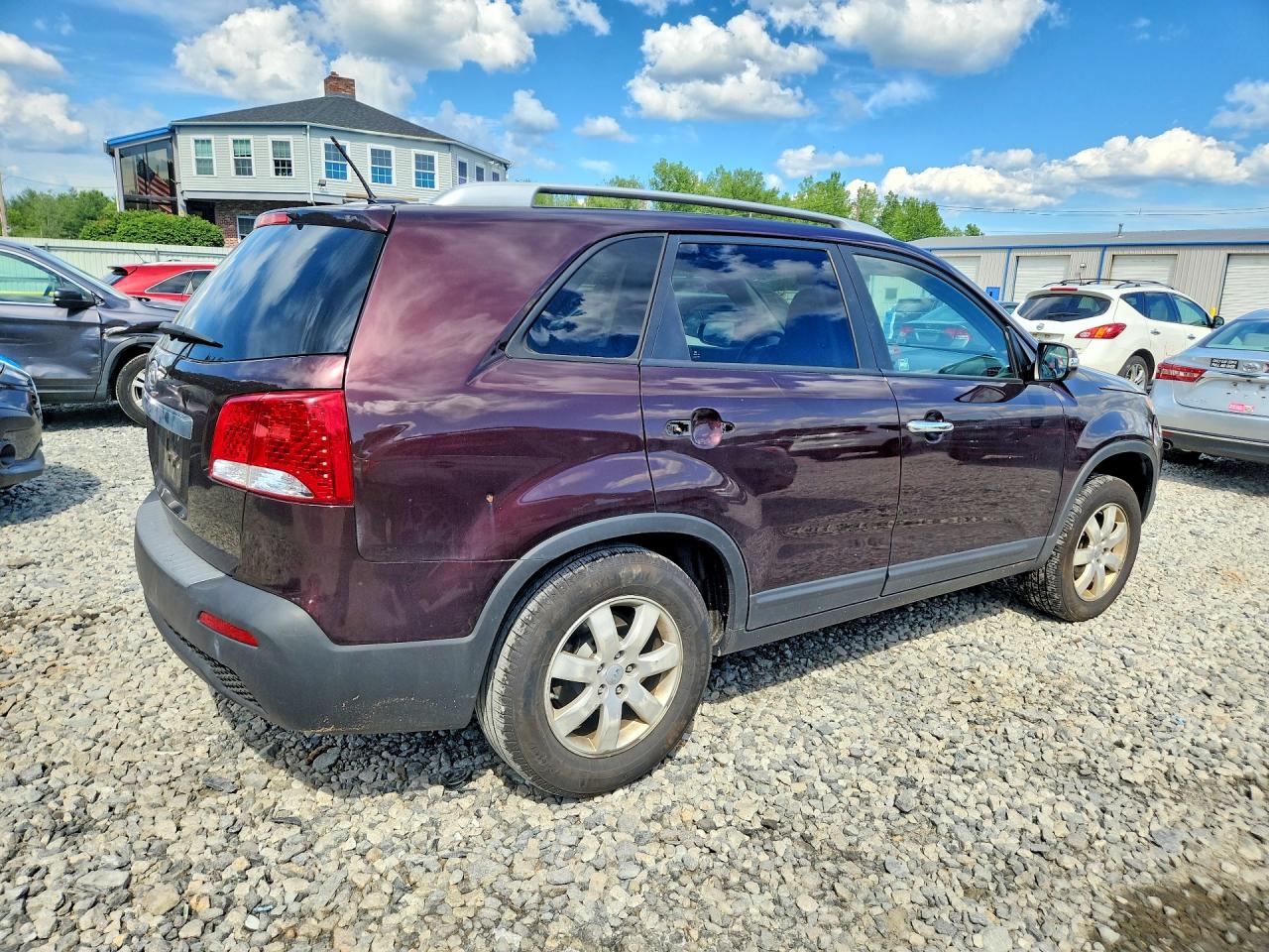 2012 Kia Sorento Lx Maroon vin: 5XYKT3A67CG260060