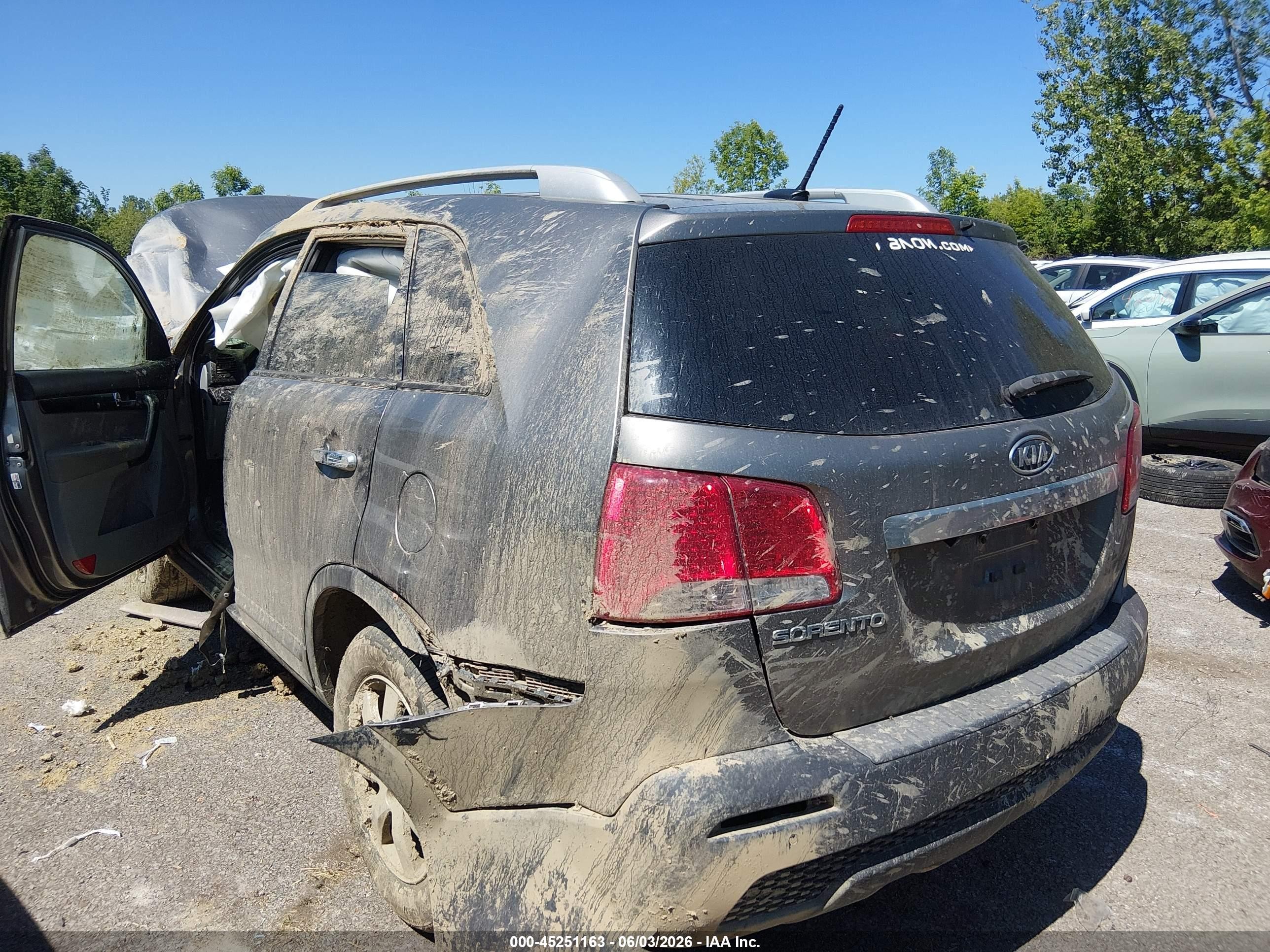 2012 Kia Sorento Lx Red vin: 5XYKT3A67CG299358