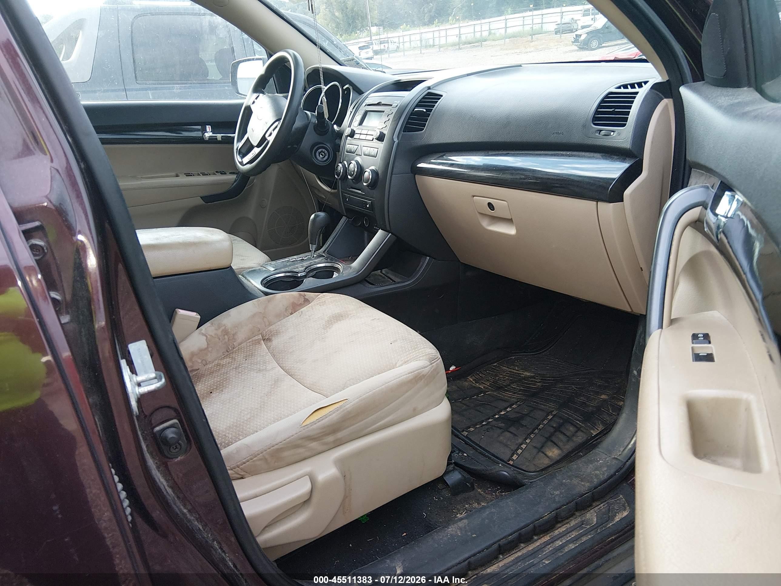 2012 Kia Sorento Lx Burgundy vin: 5XYKT3A67CG302033