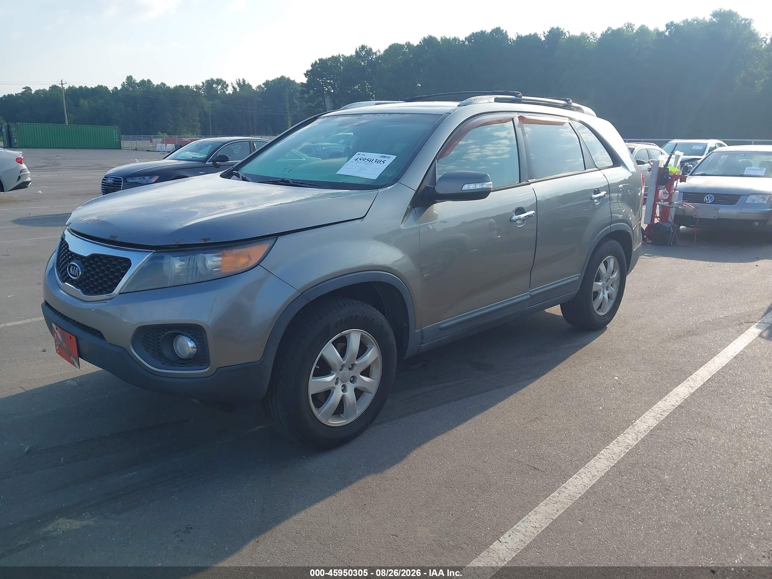 2013 Kia Sorento Lx Серебряный vin: 5XYKT3A67DG405213