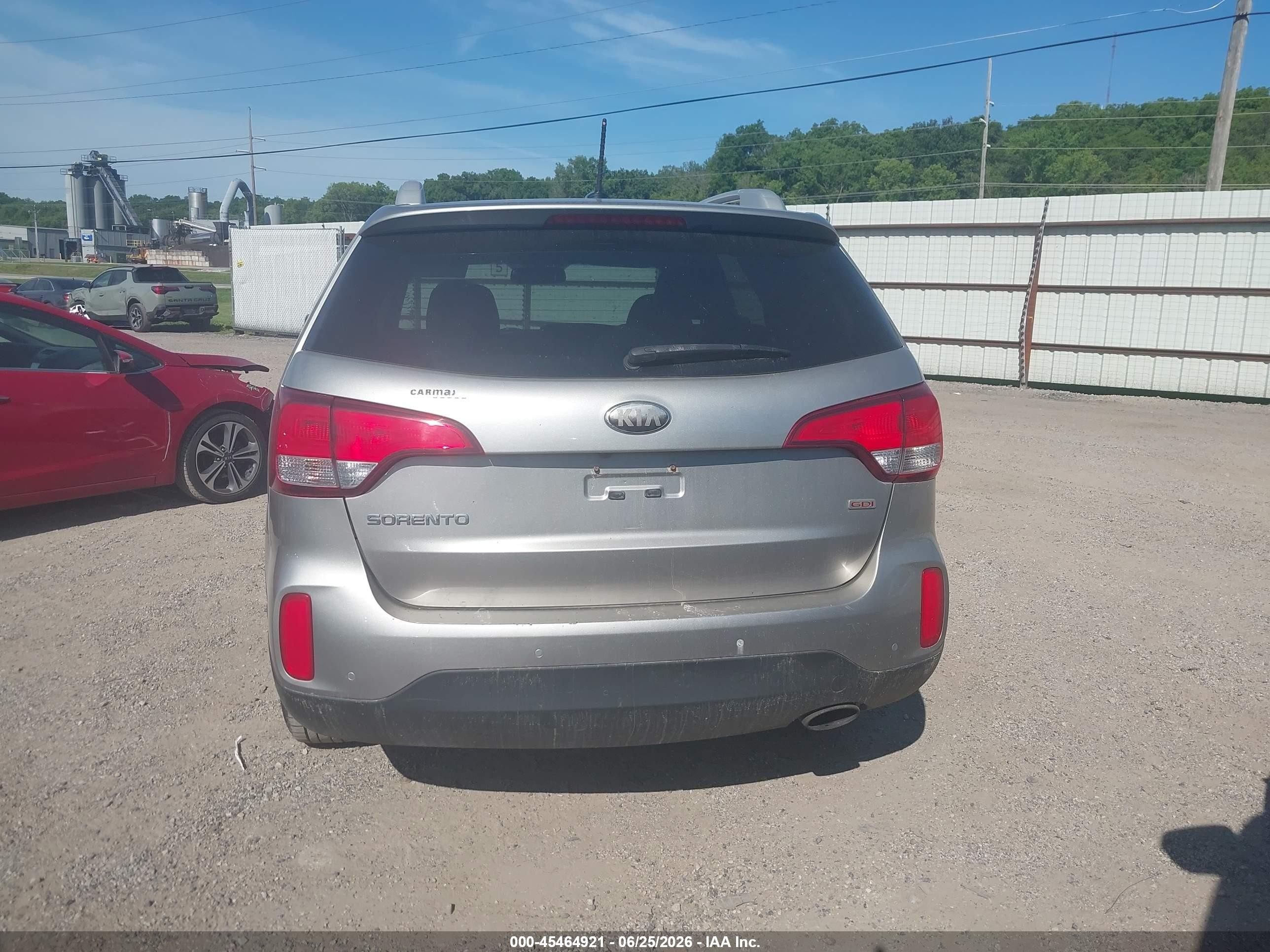 2014 Kia Sorento Lx Серебряный vin: 5XYKT3A67EG442781