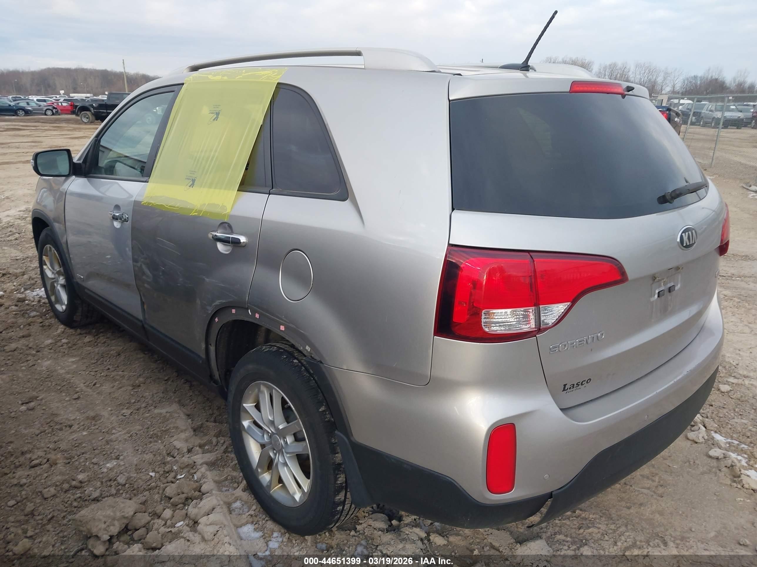 2014 Kia Sorento Lx Silver vin: 5XYKT3A67EG447950