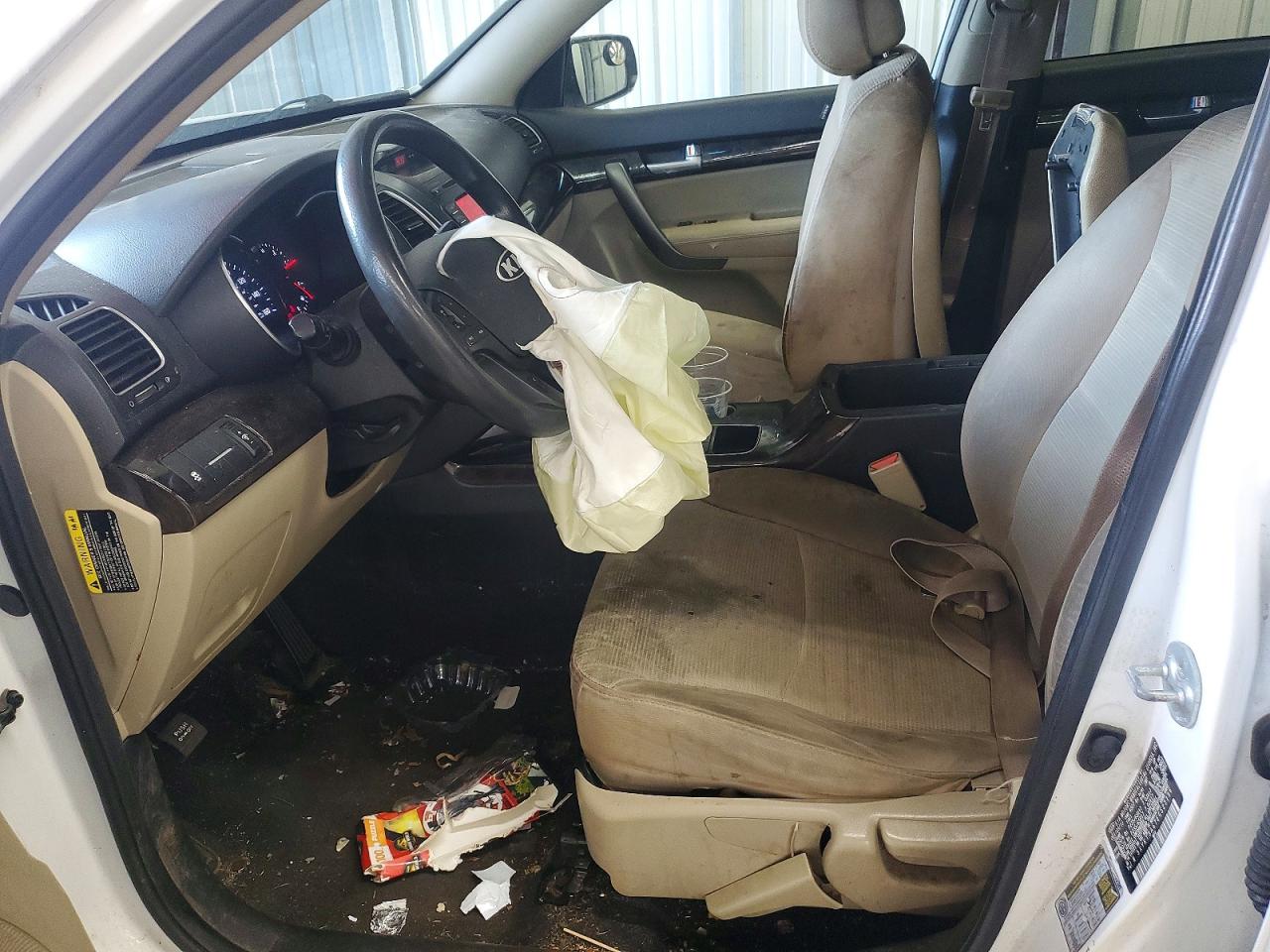 2014 Kia Sorento Lx White vin: 5XYKT3A67EG523196