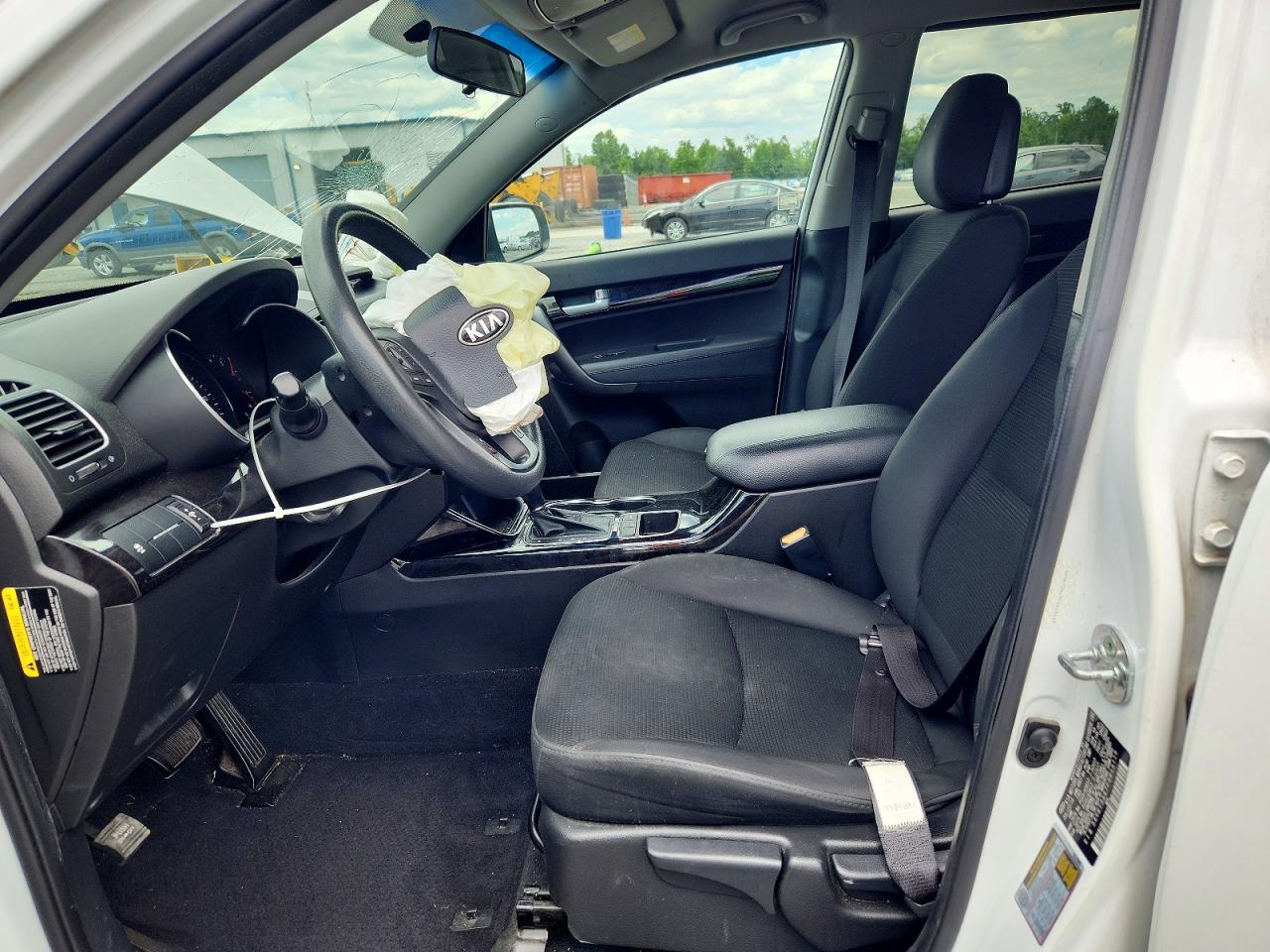 2015 Kia Sorento Lx White vin: 5XYKT3A67FG619119
