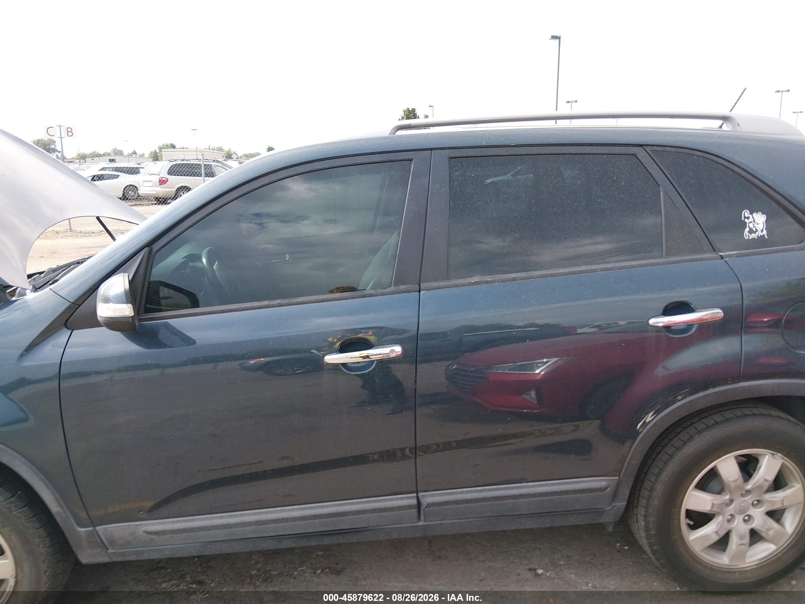 2012 Kia Sorento Lx Серый vin: 5XYKT3A68CG207948
