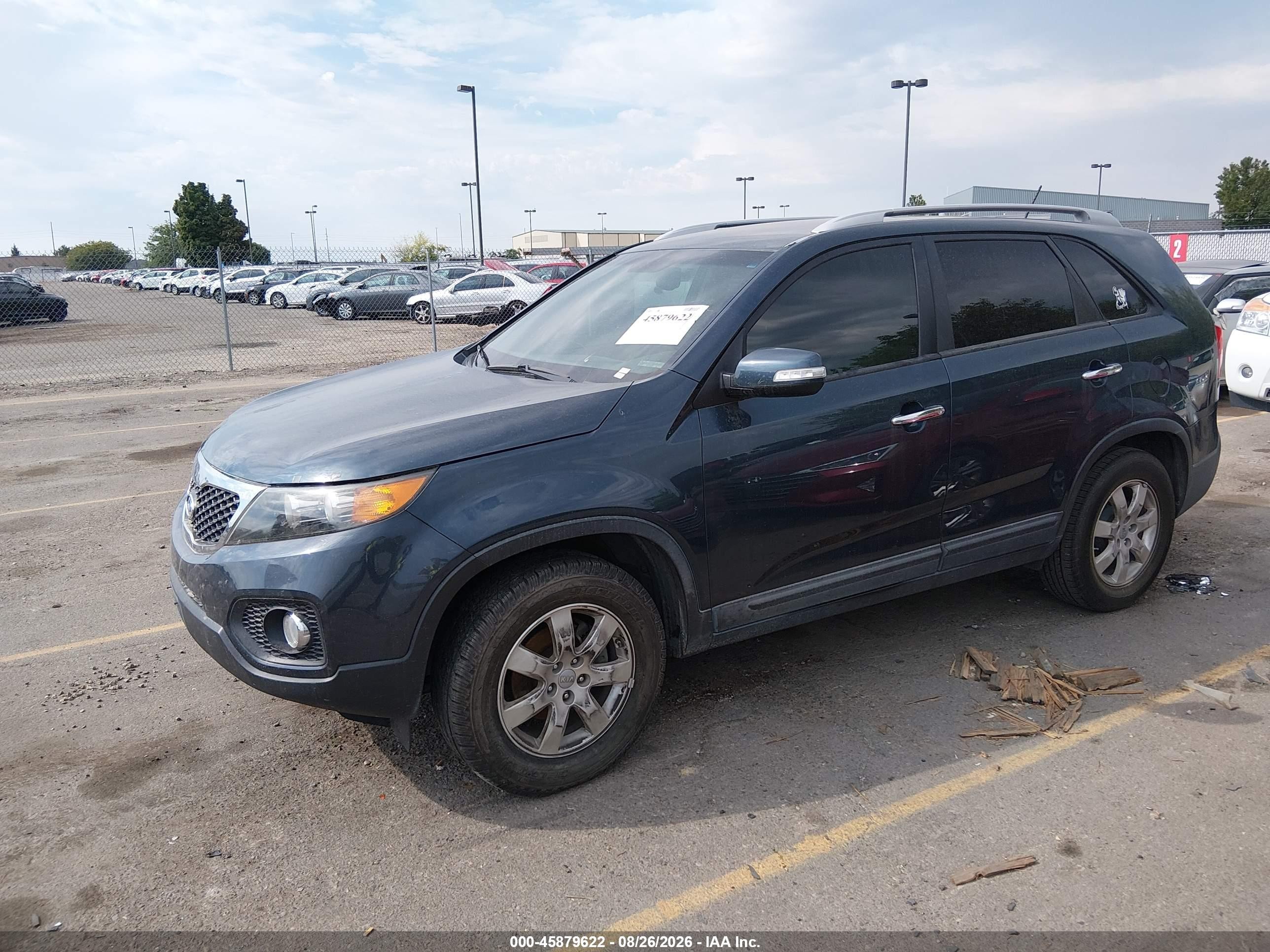 2012 Kia Sorento Lx Серый vin: 5XYKT3A68CG207948