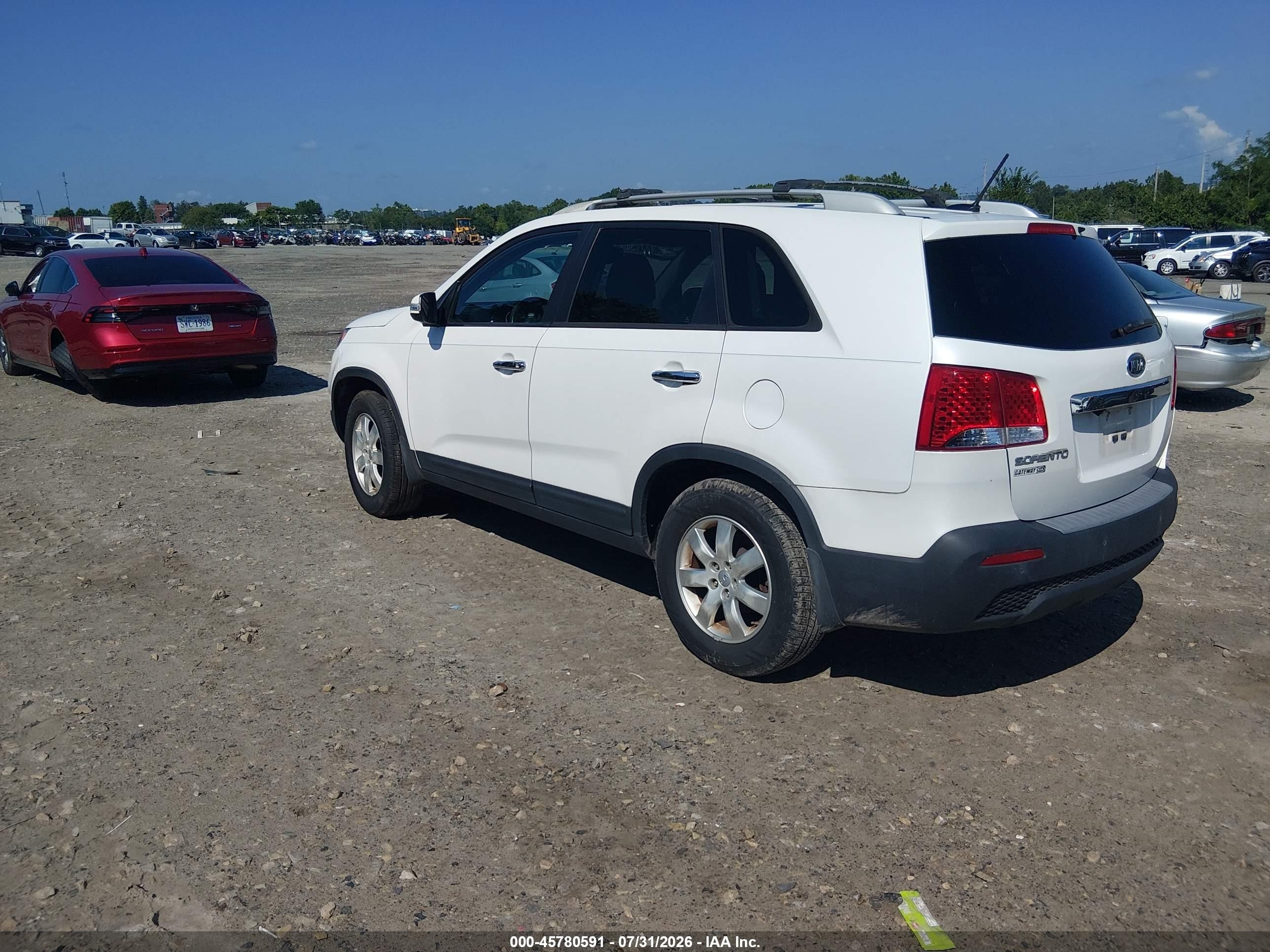 2012 Kia Sorento Lx White vin: 5XYKT3A68CG224863