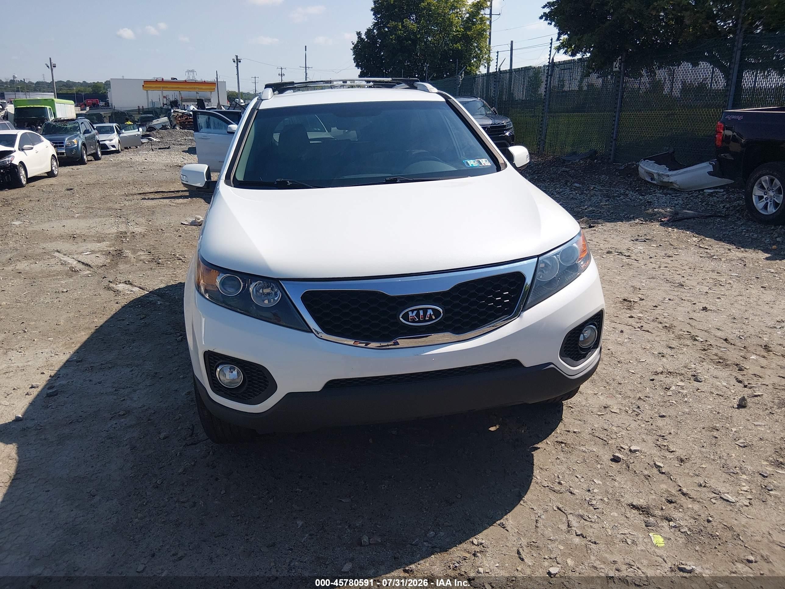 2012 Kia Sorento Lx White vin: 5XYKT3A68CG224863