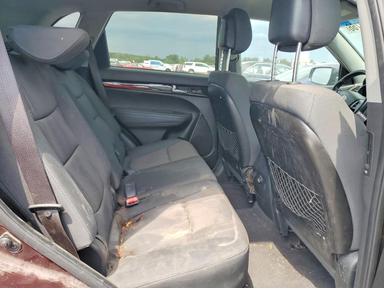 2013 Kia Sorento Lx Темно-бордовый vin: 5XYKT3A68DG370603