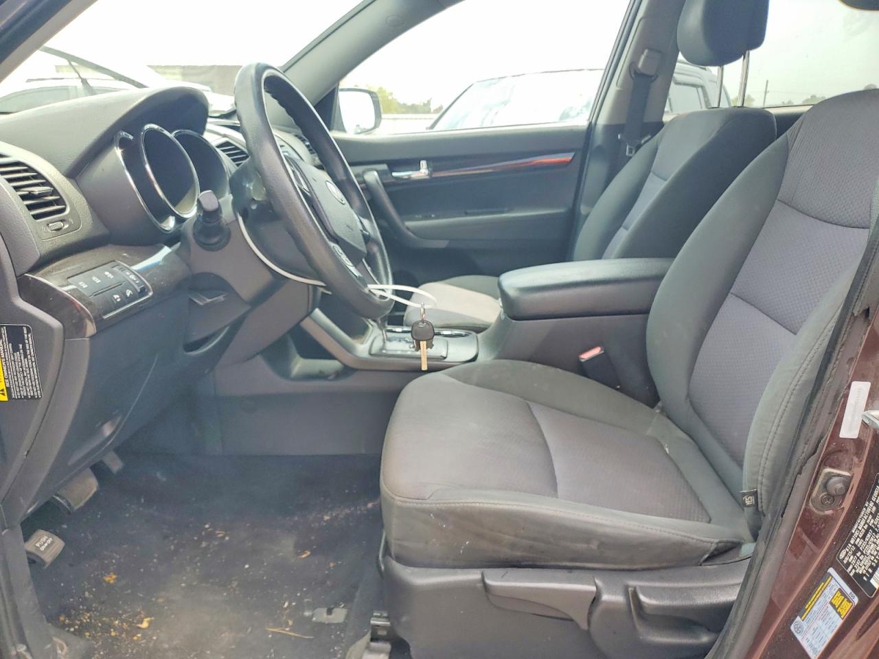 2013 Kia Sorento Lx Темно-бордовый vin: 5XYKT3A68DG370603