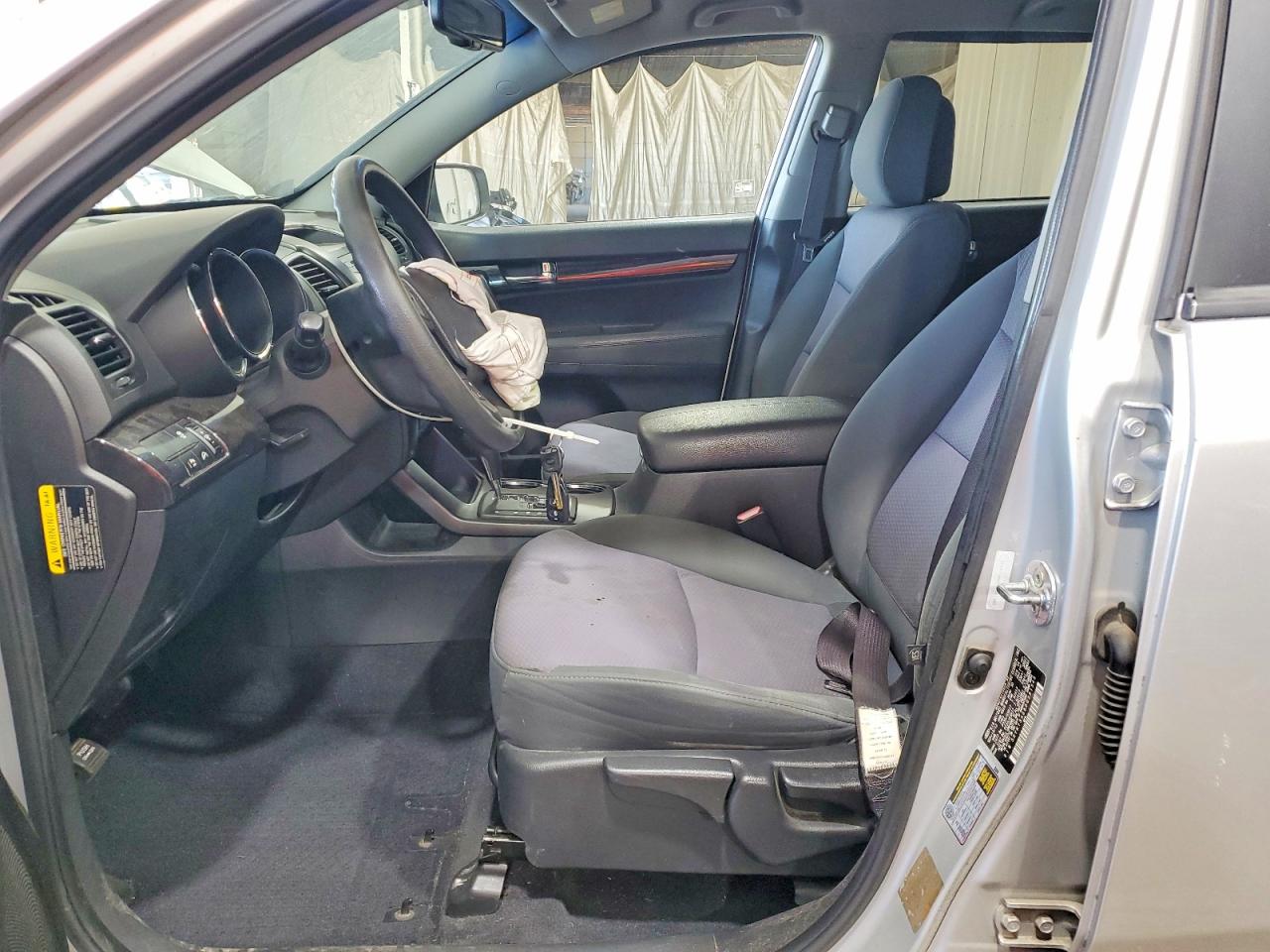 2013 Kia Sorento Lx Silver vin: 5XYKT3A68DG381343