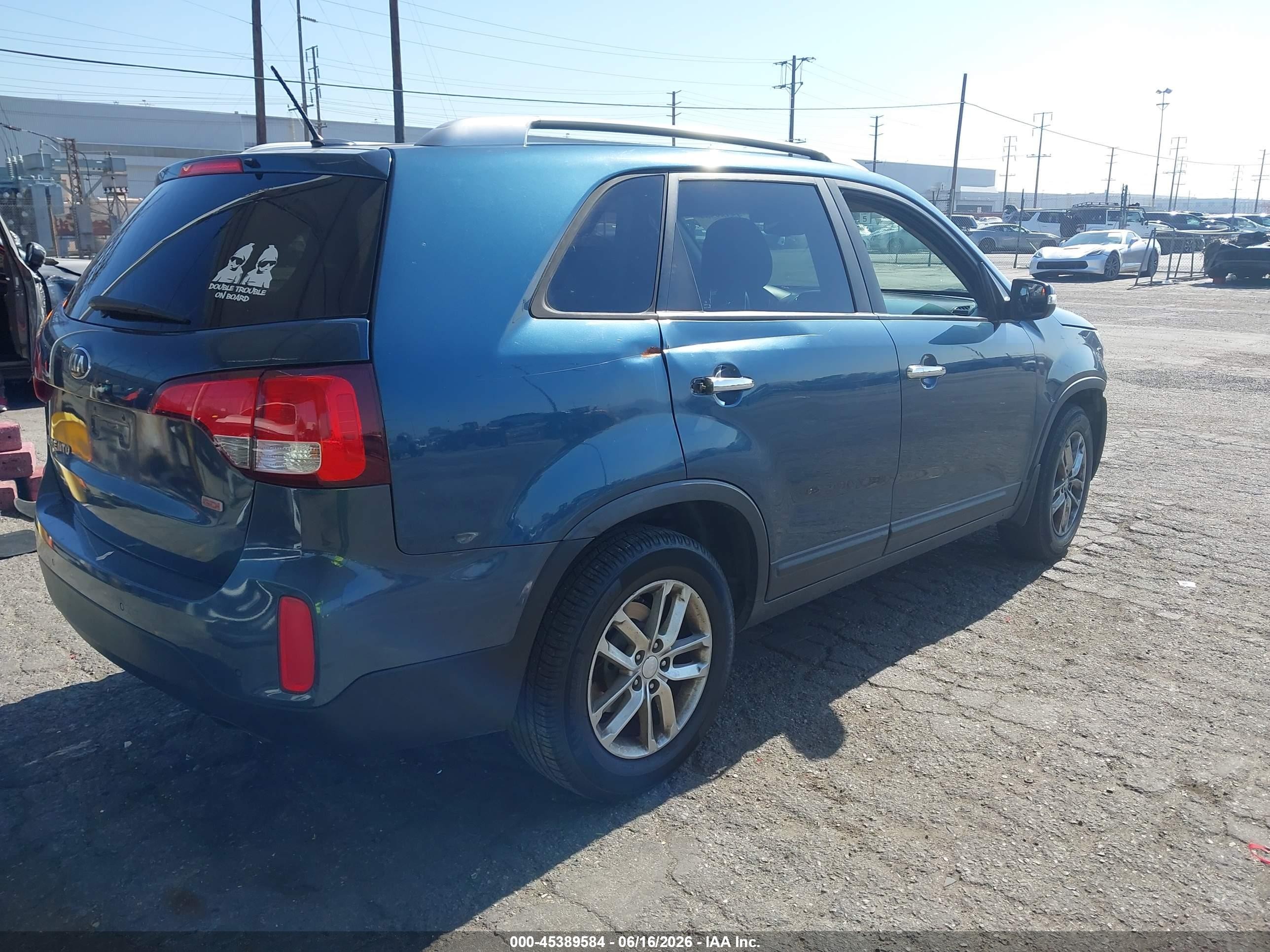 2014 Kia Sorento Lx Dark Blue vin: 5XYKT3A68EG508285