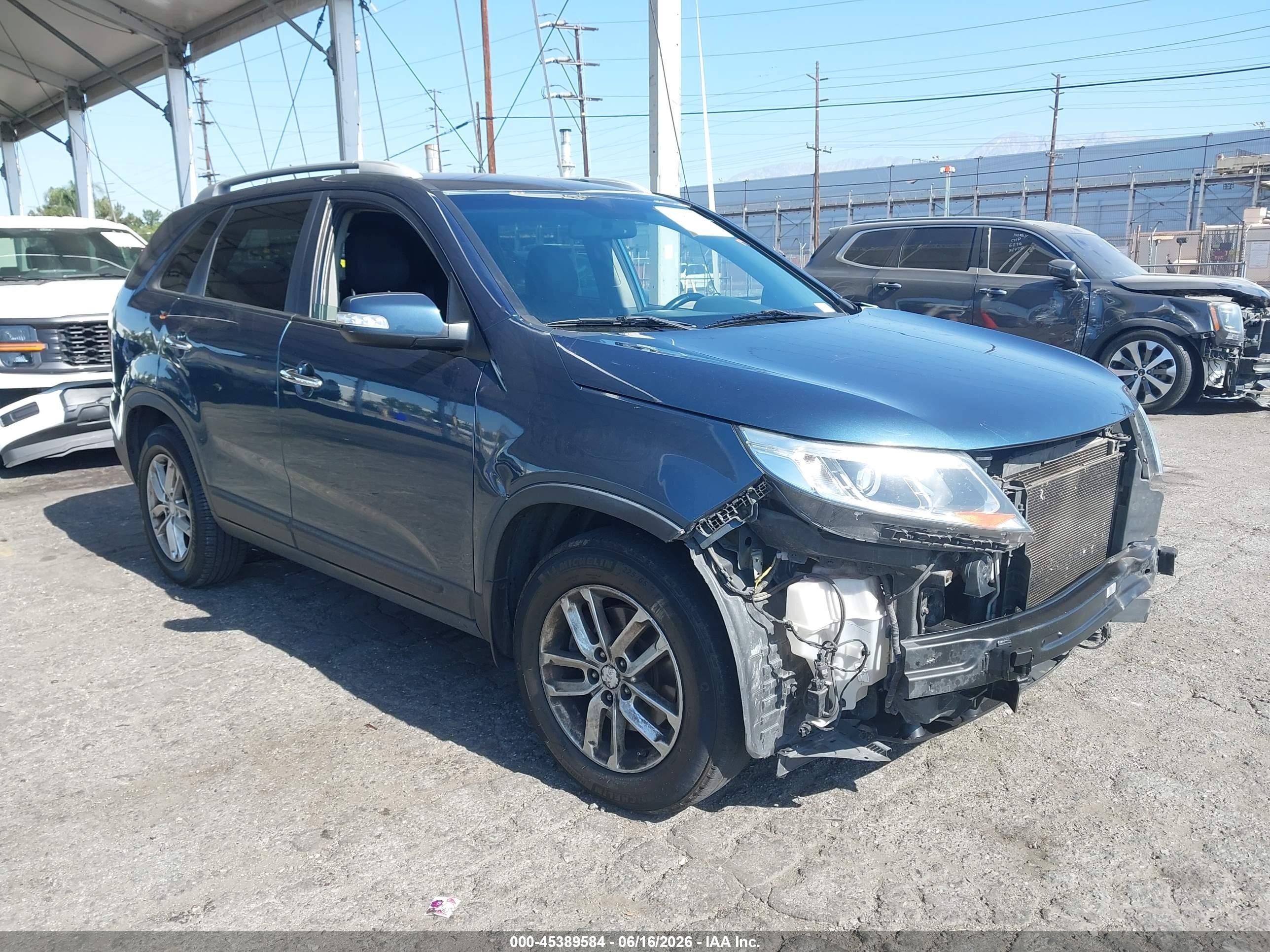 2014 Kia Sorento Lx Dark Blue vin: 5XYKT3A68EG508285