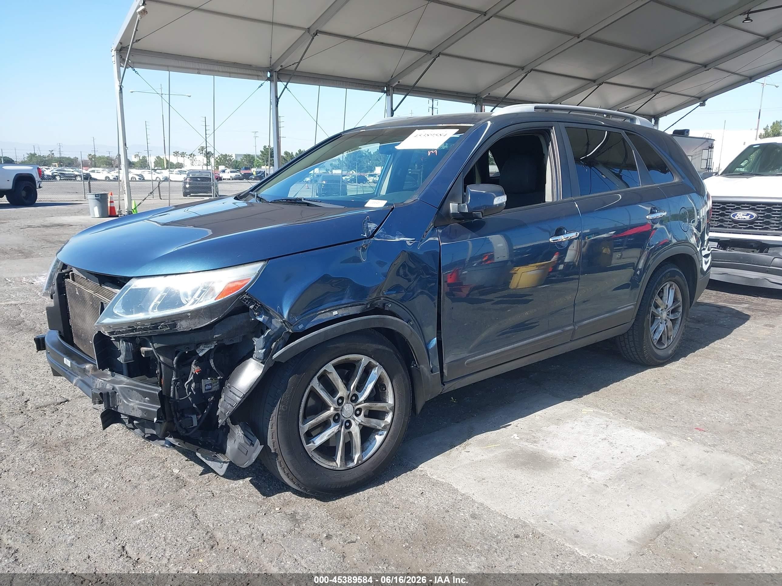 2014 Kia Sorento Lx Dark Blue vin: 5XYKT3A68EG508285