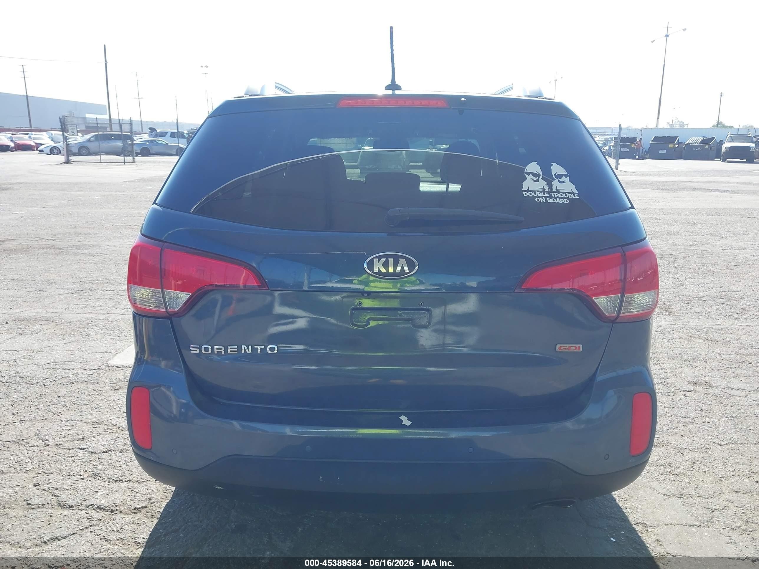 2014 Kia Sorento Lx Dark Blue vin: 5XYKT3A68EG508285