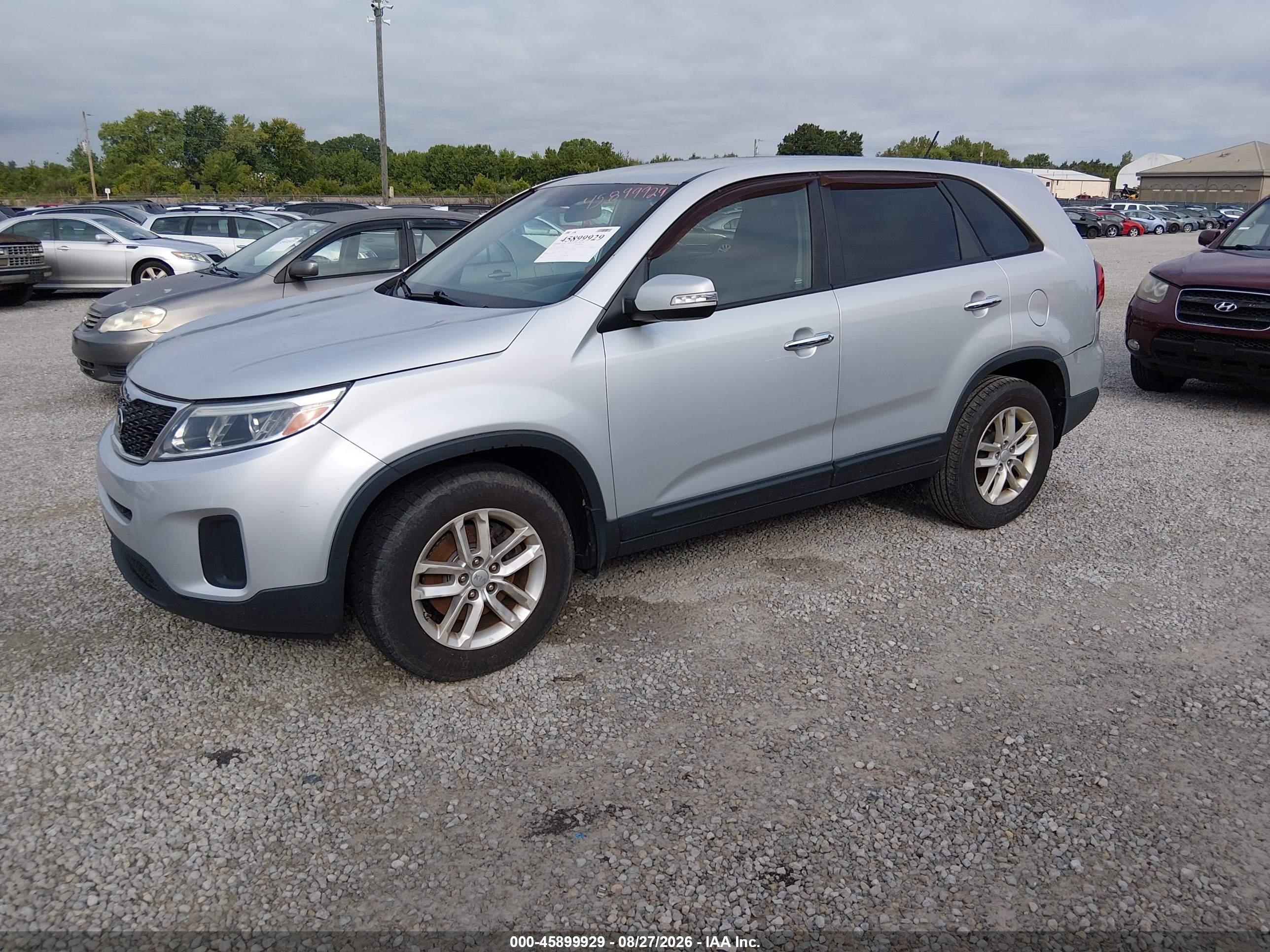 2014 Kia Sorento Lx Серебряный vin: 5XYKT3A68EG508609
