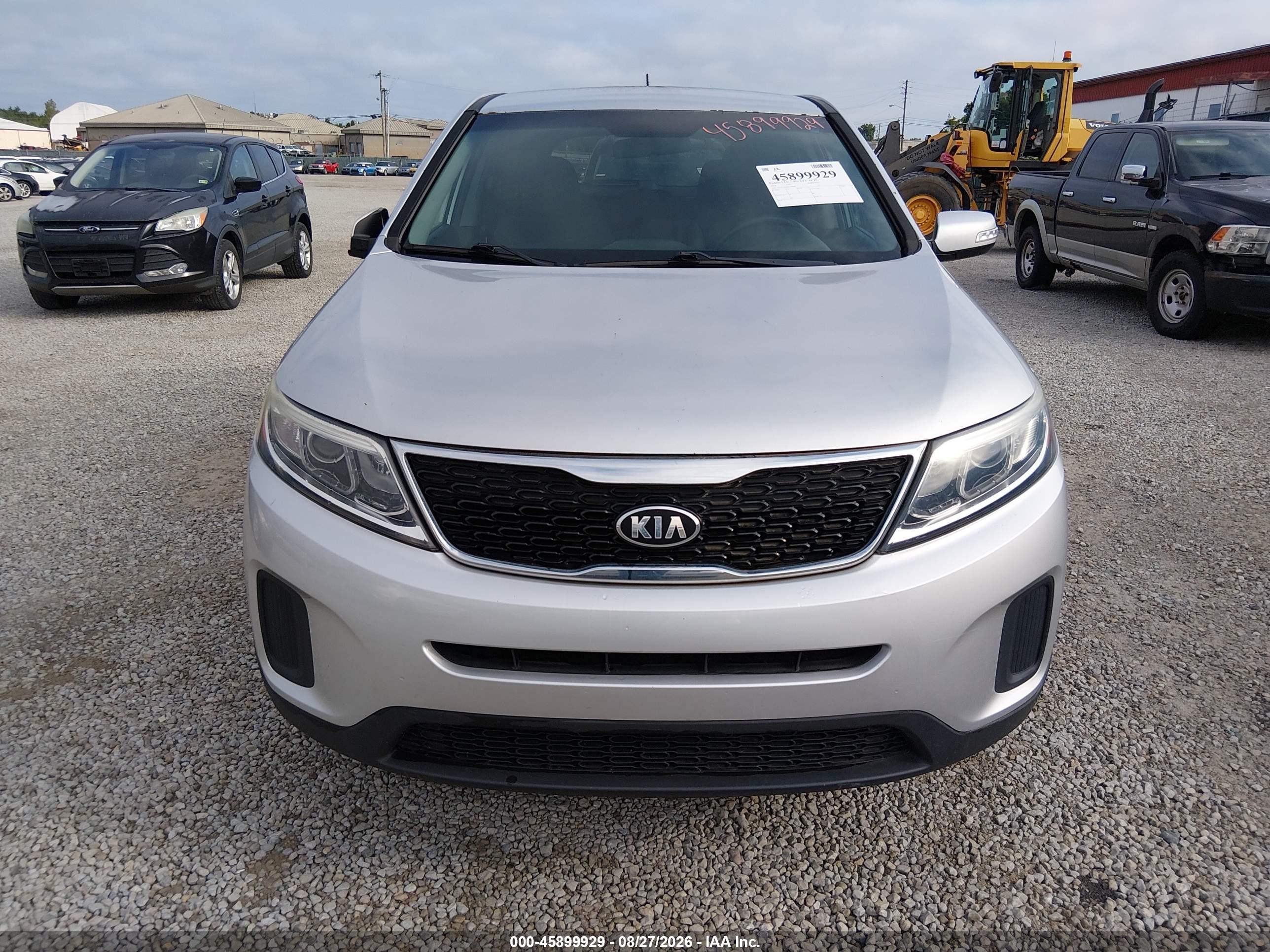 2014 Kia Sorento Lx Серебряный vin: 5XYKT3A68EG508609