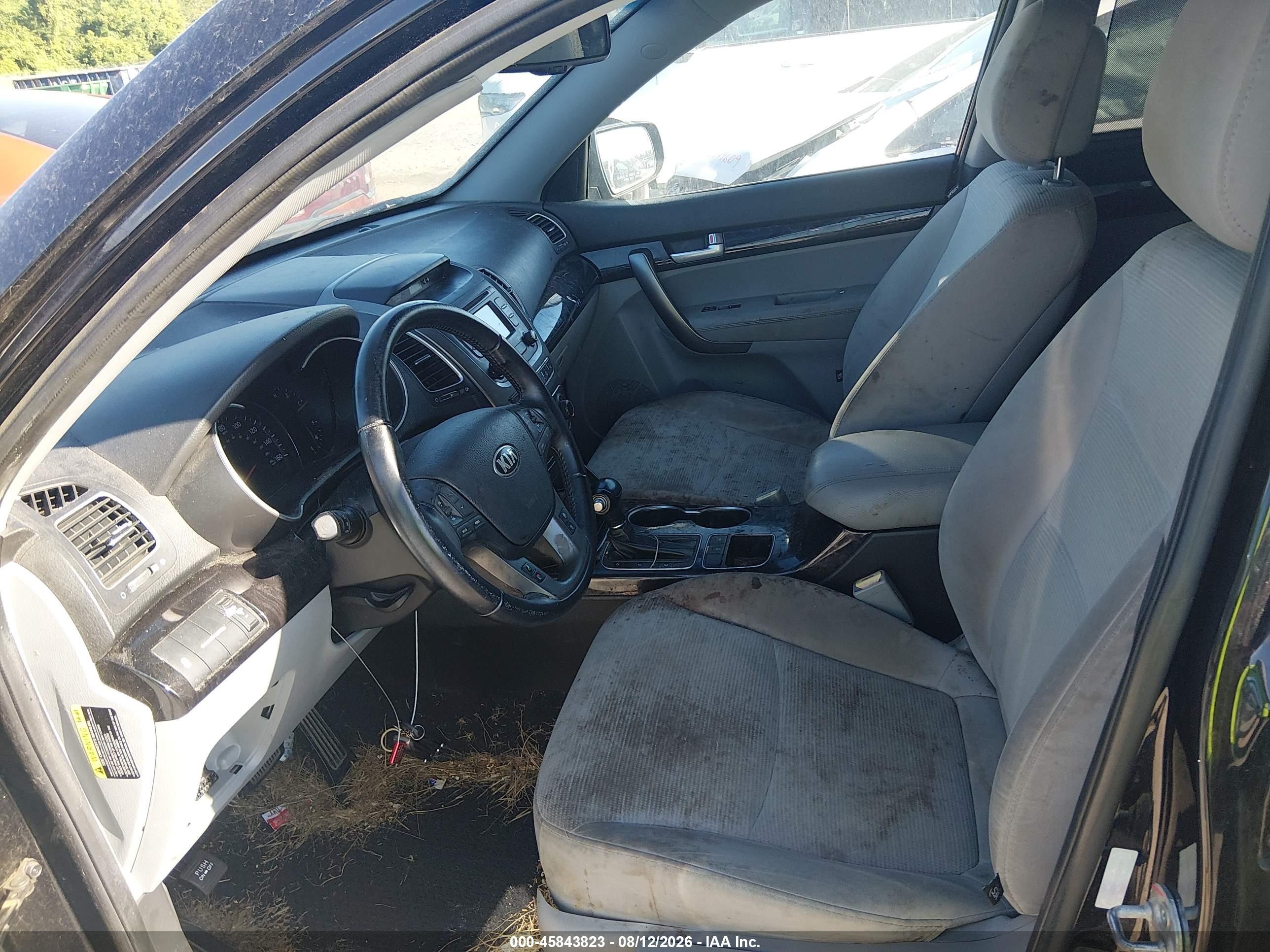 2014 Kia Sorento Lx Черный vin: 5XYKT3A68EG534398