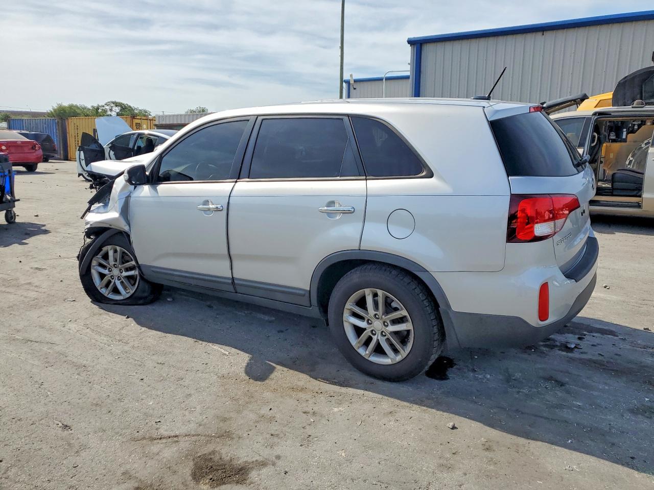 2015 Kia Sorento Lx Silver vin: 5XYKT3A68FG593890
