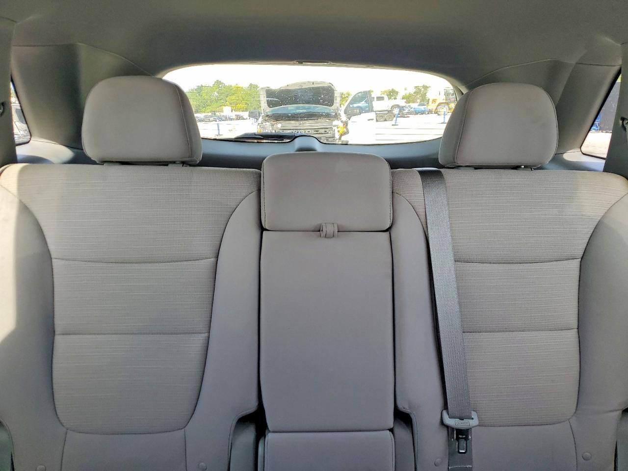 2015 Kia Sorento Lx Silver vin: 5XYKT3A68FG593890