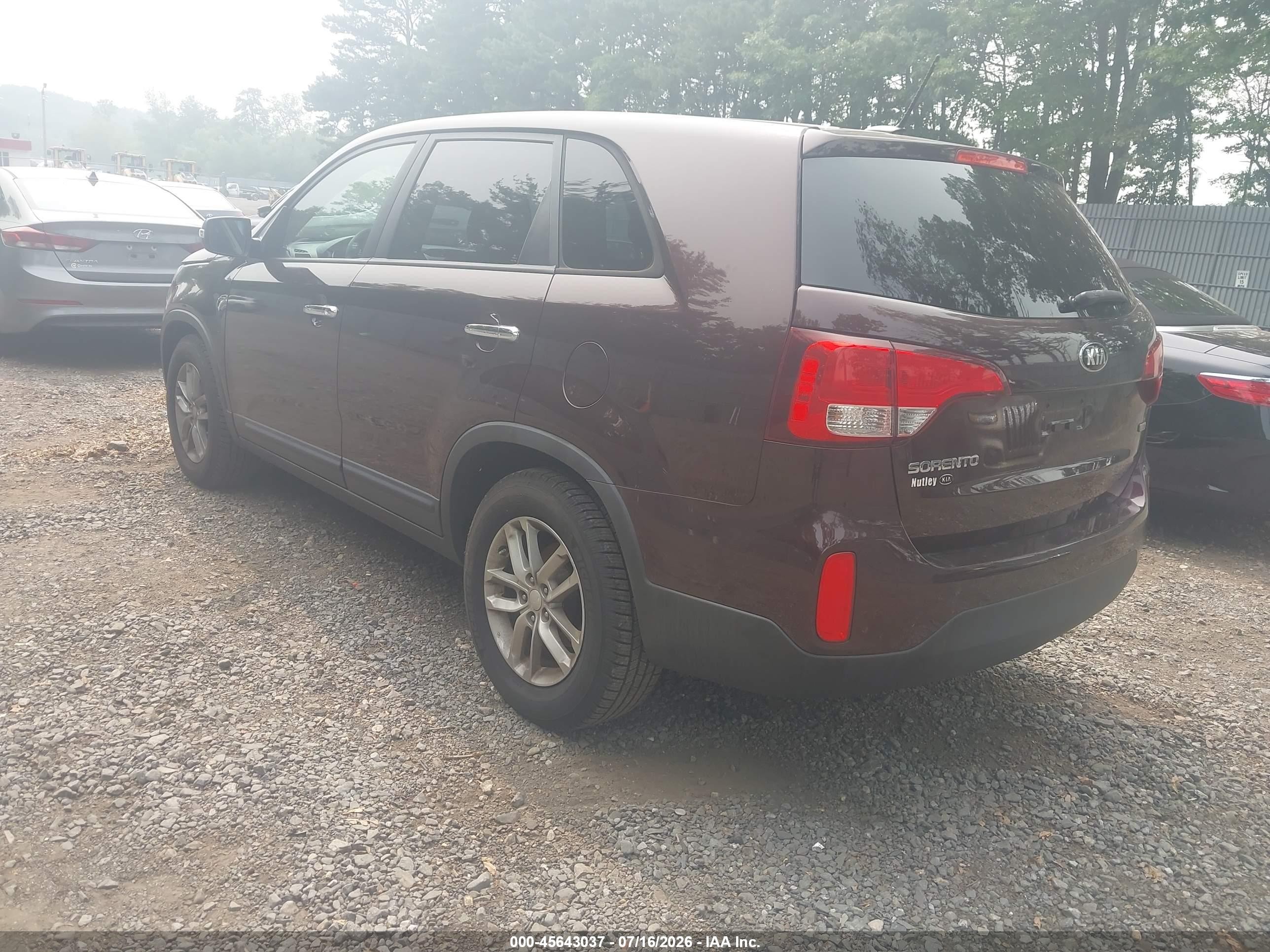 2015 Kia Sorento Lx Maroon vin: 5XYKT3A68FG646930