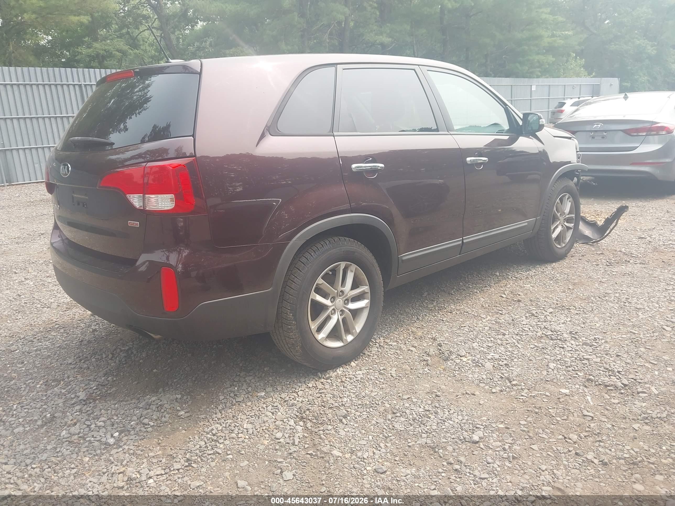 2015 Kia Sorento Lx Maroon vin: 5XYKT3A68FG646930