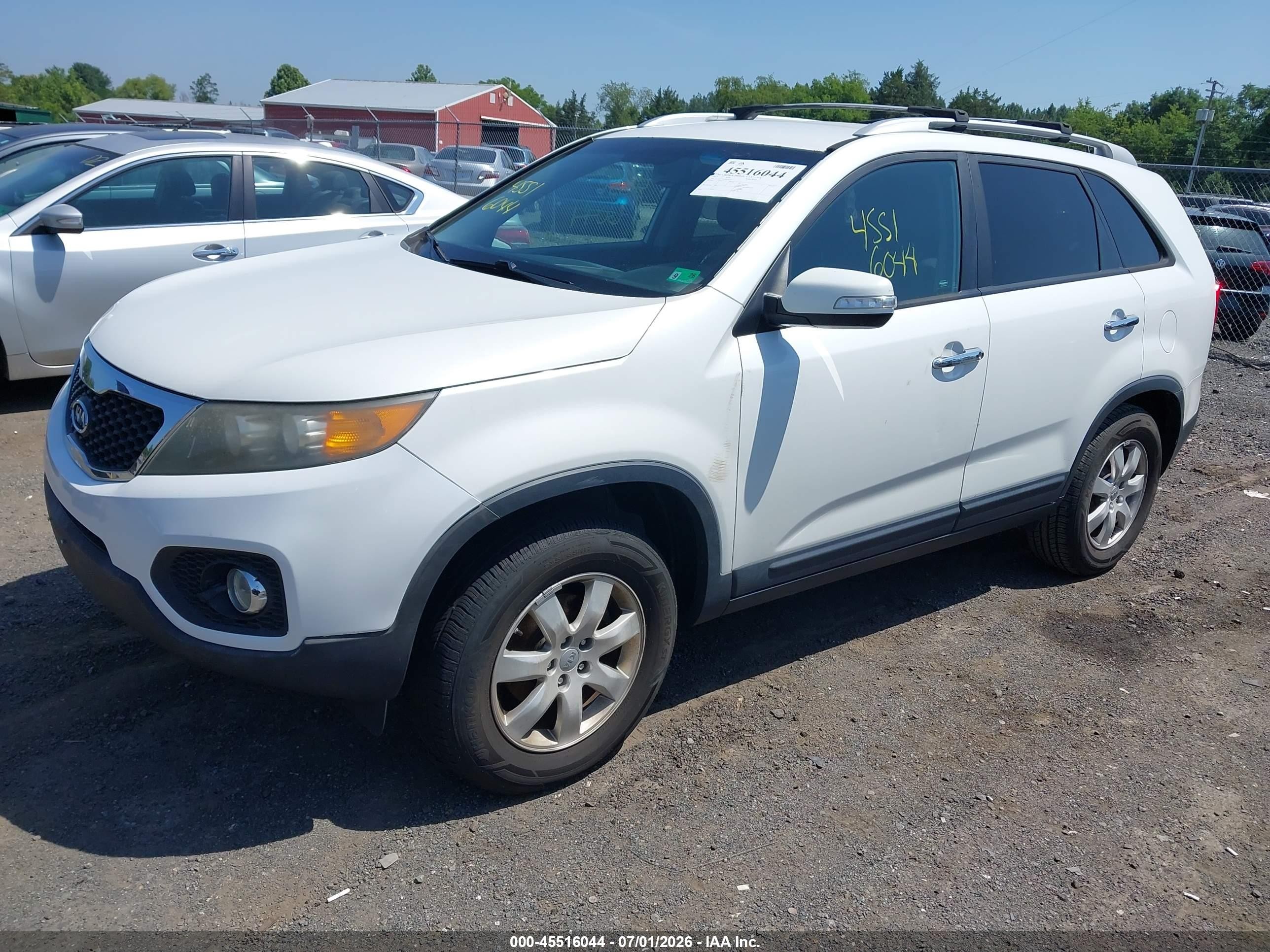 2012 Kia Sorento Lx White vin: 5XYKT3A69CG224175