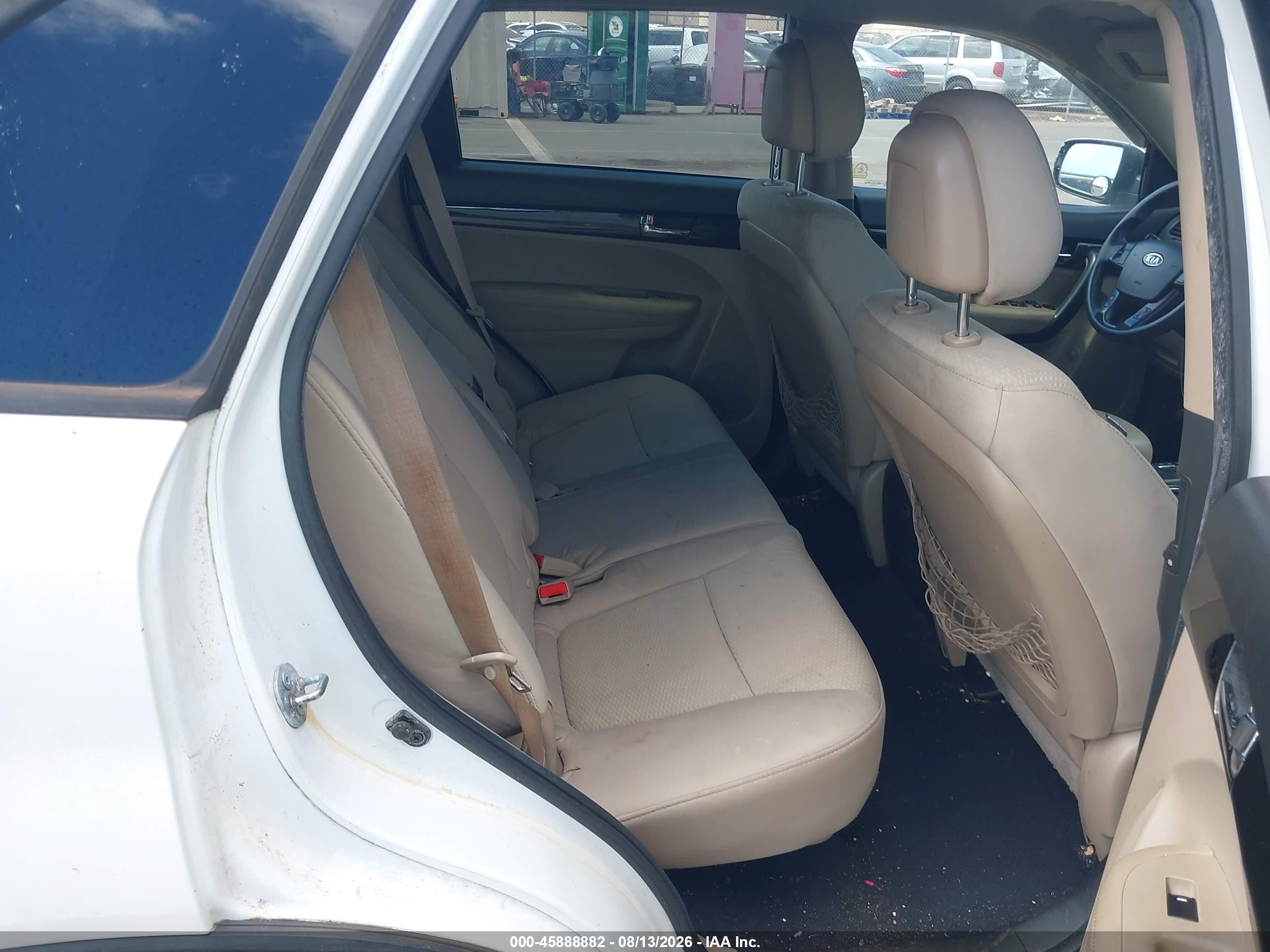 2012 Kia Sorento Lx White vin: 5XYKT3A69CG306701