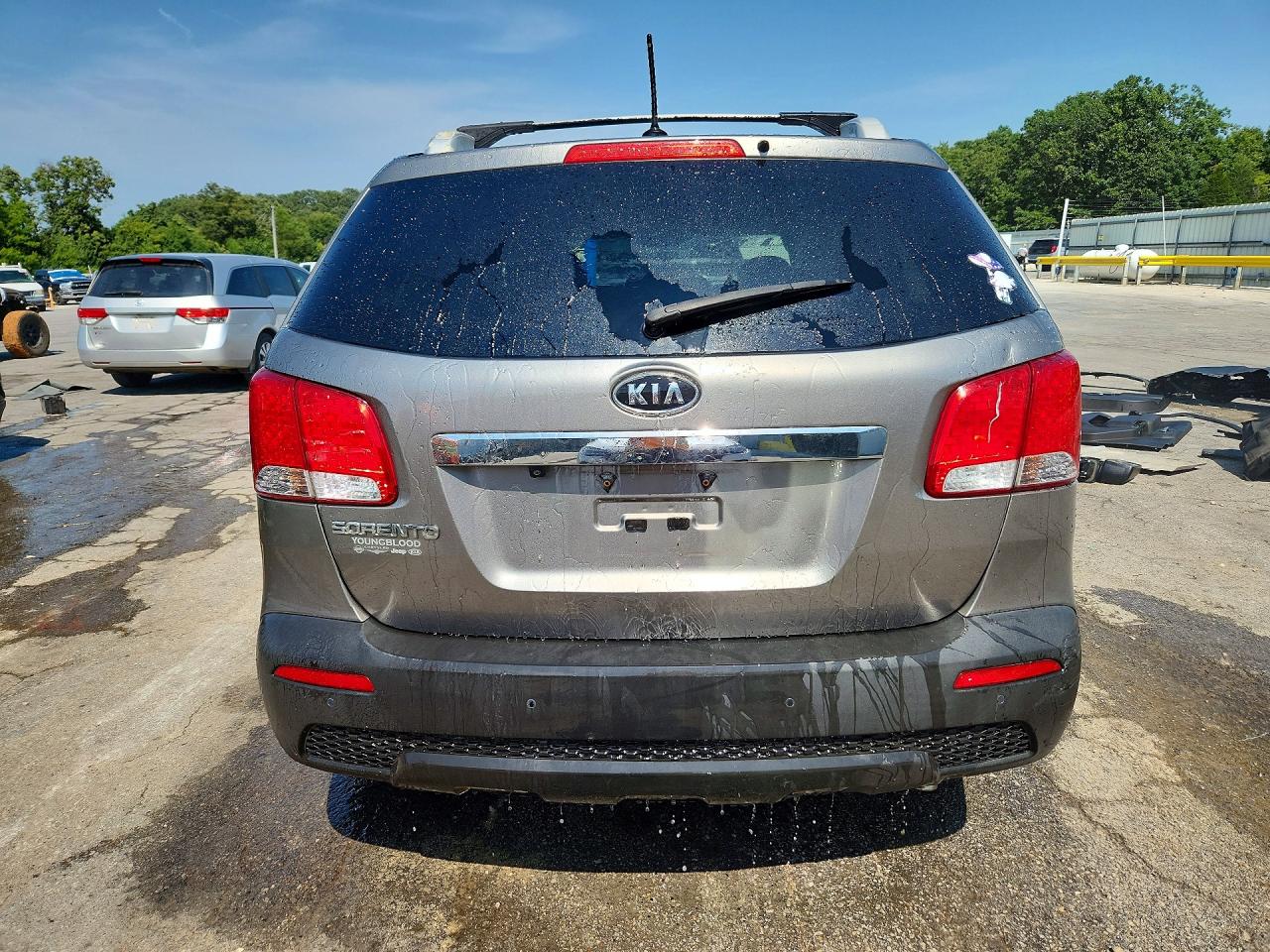 2013 Kia Sorento Lx Silver vin: 5XYKT3A69DG347427